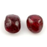 Two spinel pebbles, weighing 17.13ct