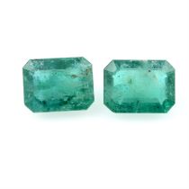 Two rectangular shape emeralds, weighing 2.69ct