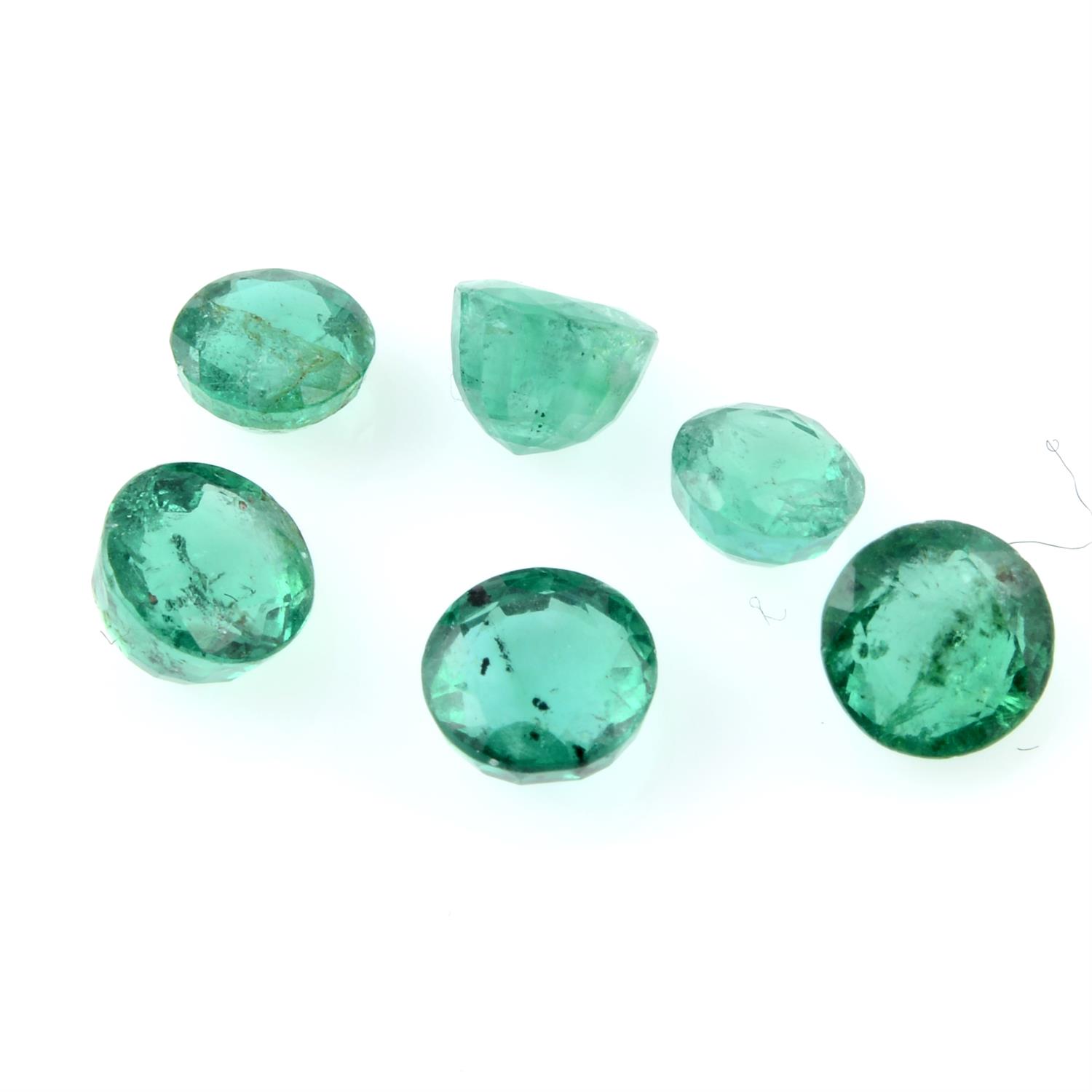 Six circular shape emeralds, weighing 2.20ct - Image 2 of 2