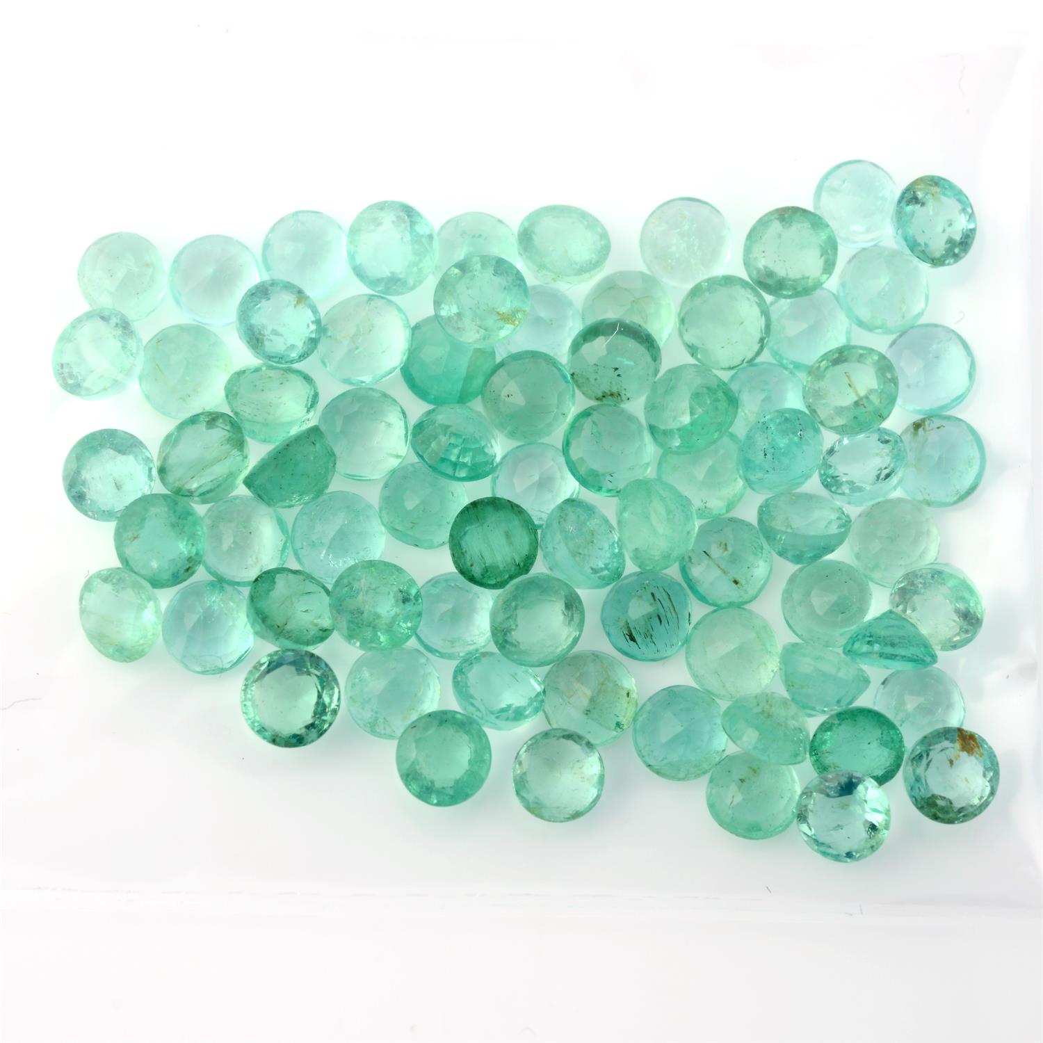 Selection of circular shape emeralds, weighing 20ct - Image 2 of 2