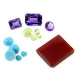 Selection of gemstones, gross weight 20.7grams. To include opals, onyx, peridots,