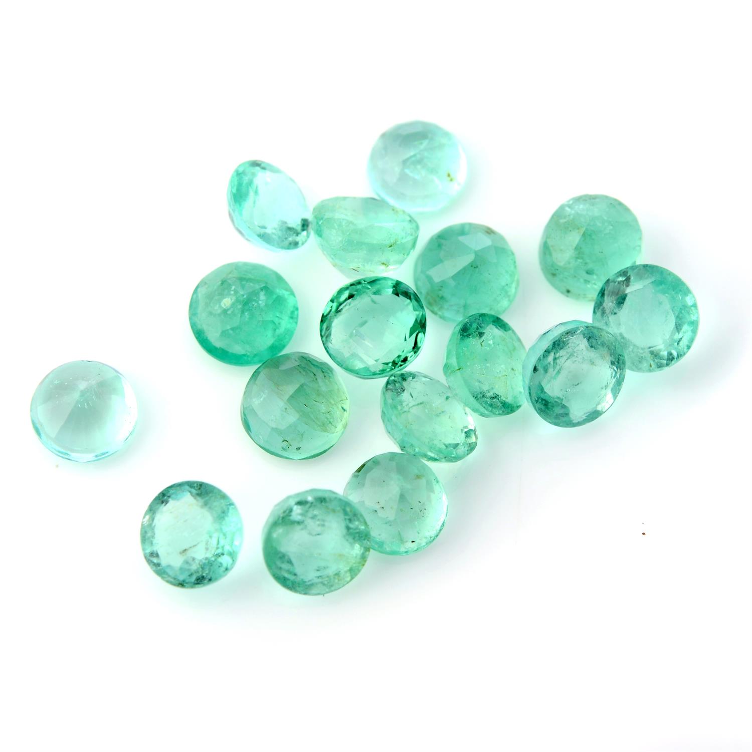 Selection of circular shape emeralds, weighing 20ct