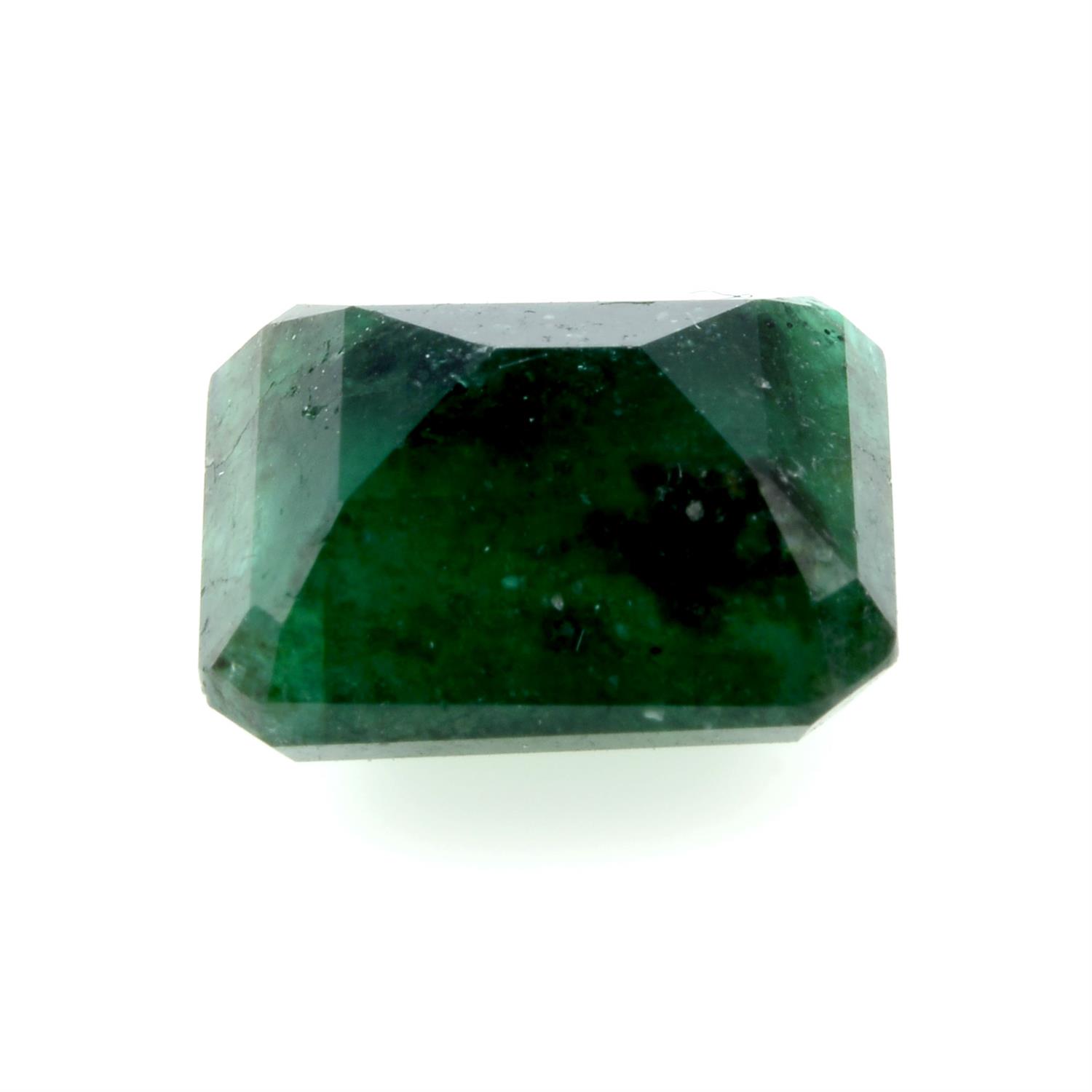 A rectangular shape emerald, weighing 2.79ct - Image 2 of 2