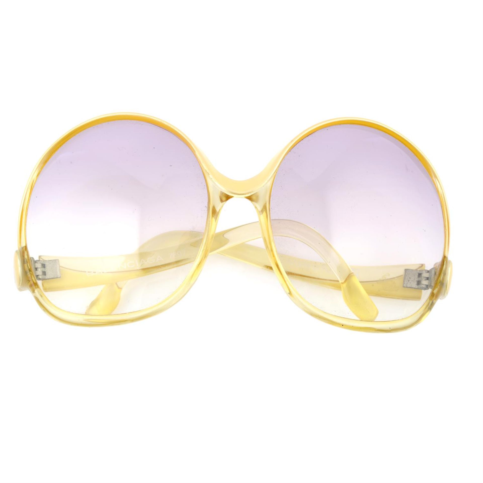 BALENCIAGA - a pair of sunglasses.