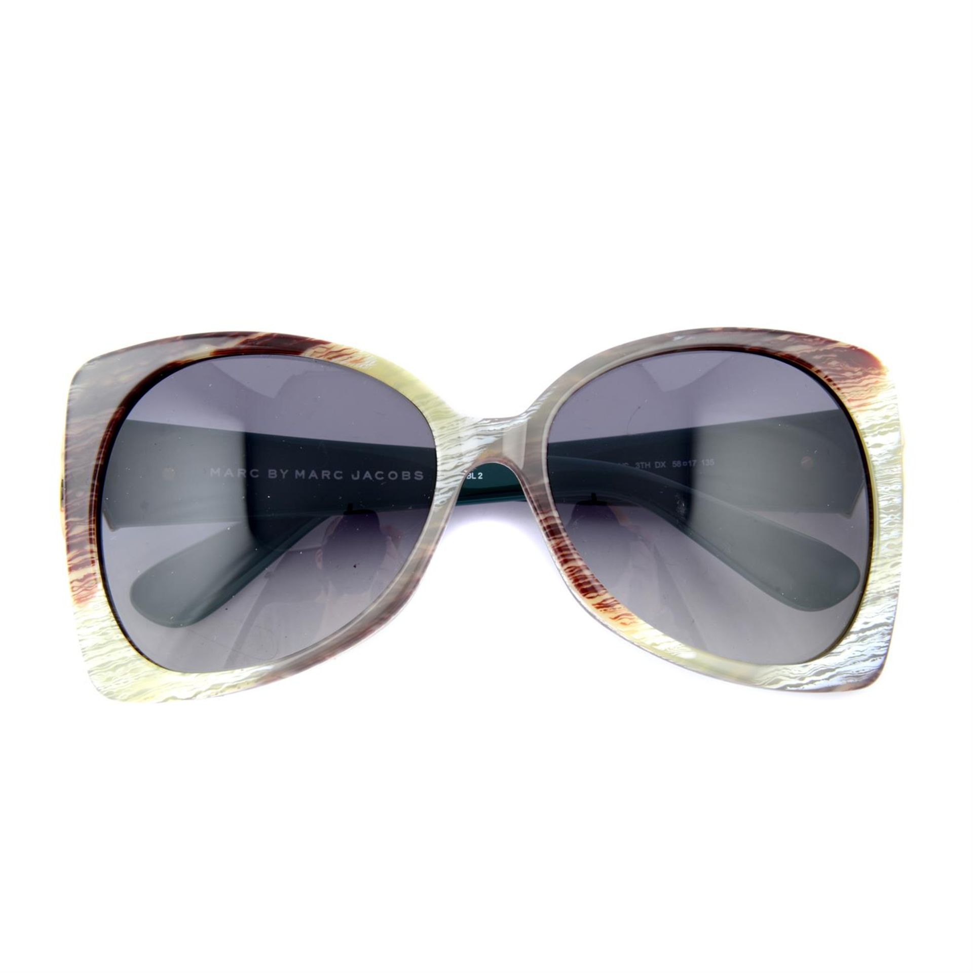 MARC JACOBS - a pair of Marc By Marc Jacobs sunglasses.