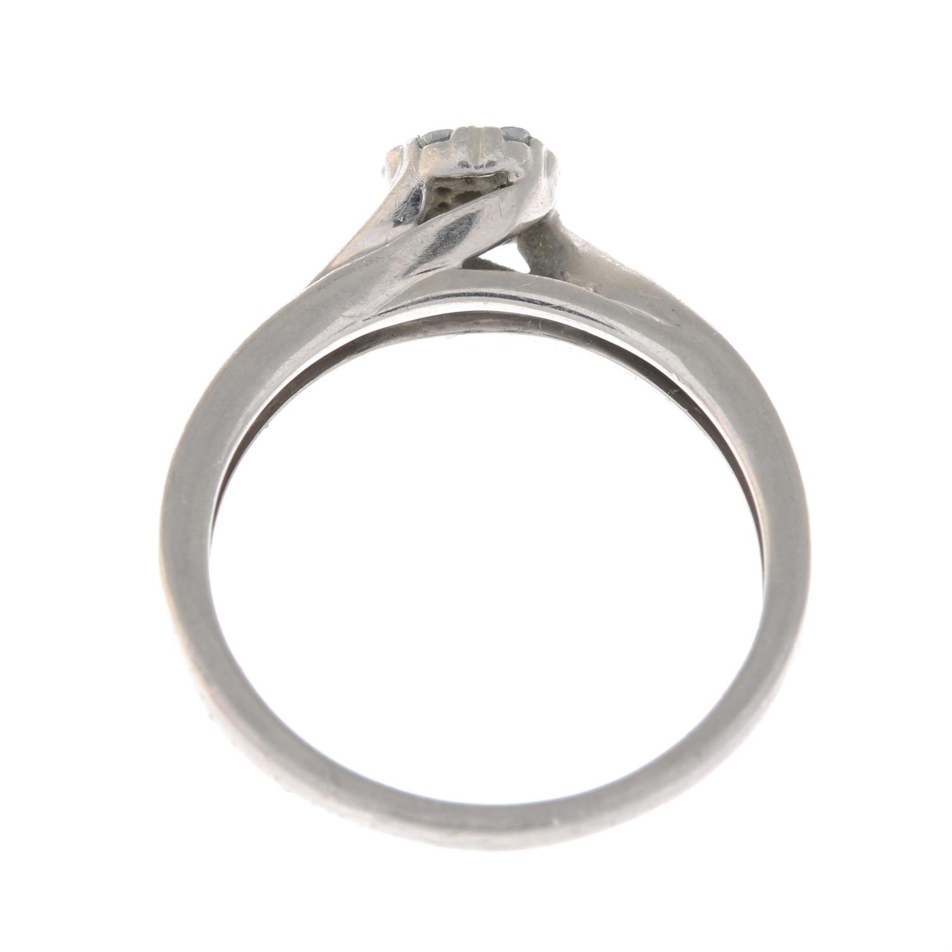 A palladium diamond ring. - Image 2 of 2