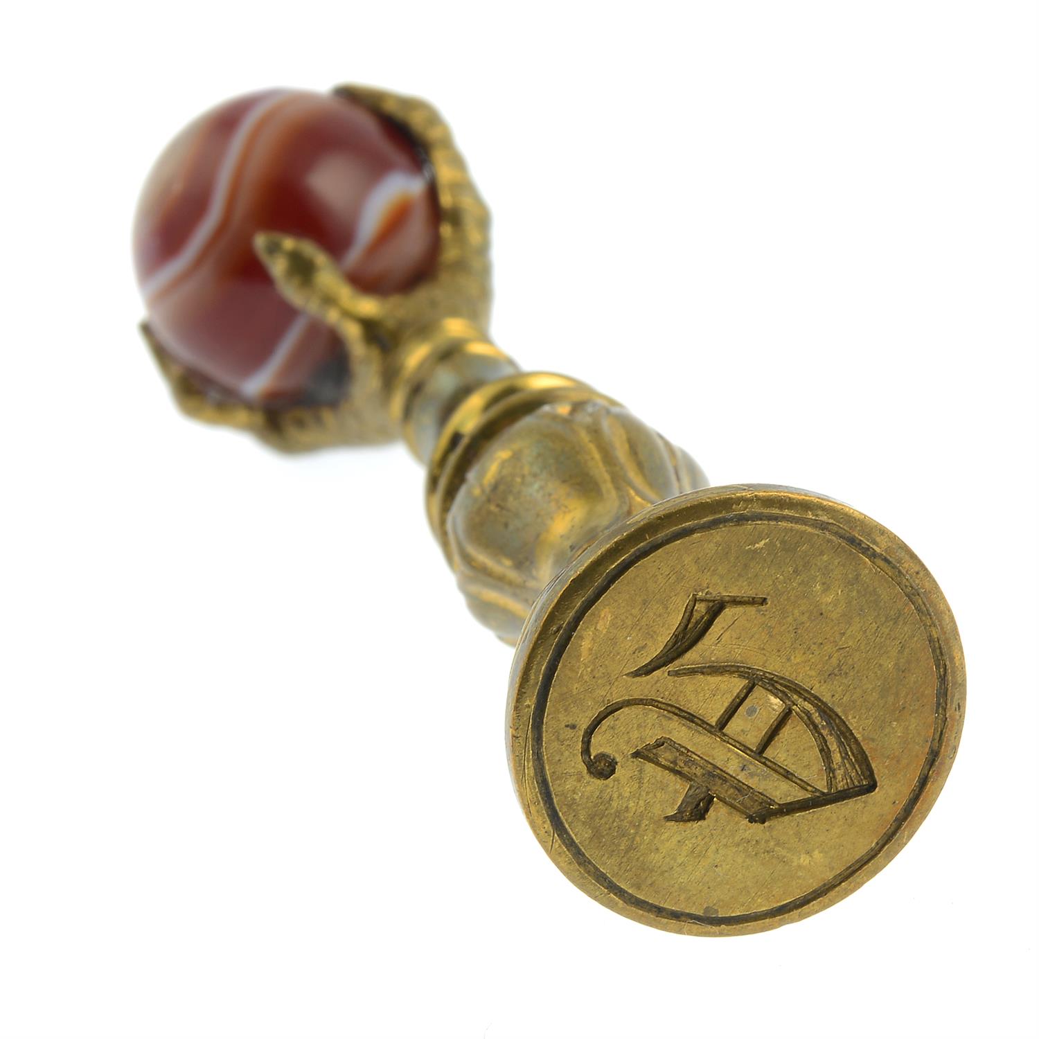 A stylised bird's claw initial 'A' seal, with agate sphere highlight. - Image 3 of 3