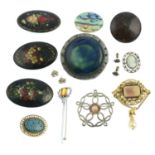 A selection of early 20th century and later costume jewellery.