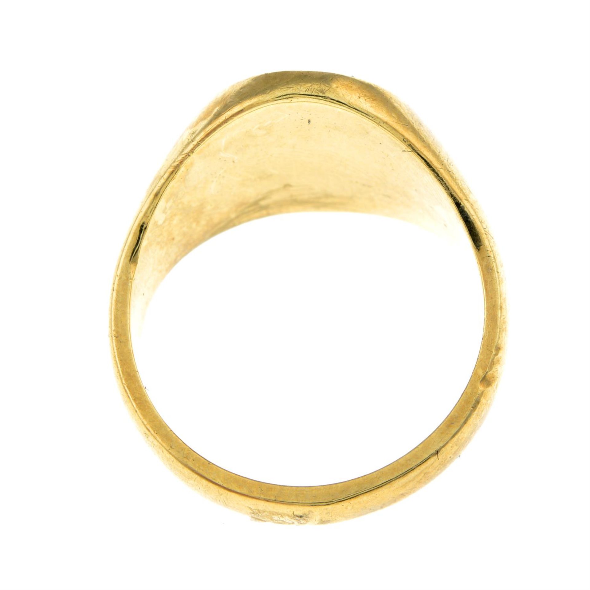 A 9ct gold signet ring, with Masonic square and compass. - Image 2 of 2