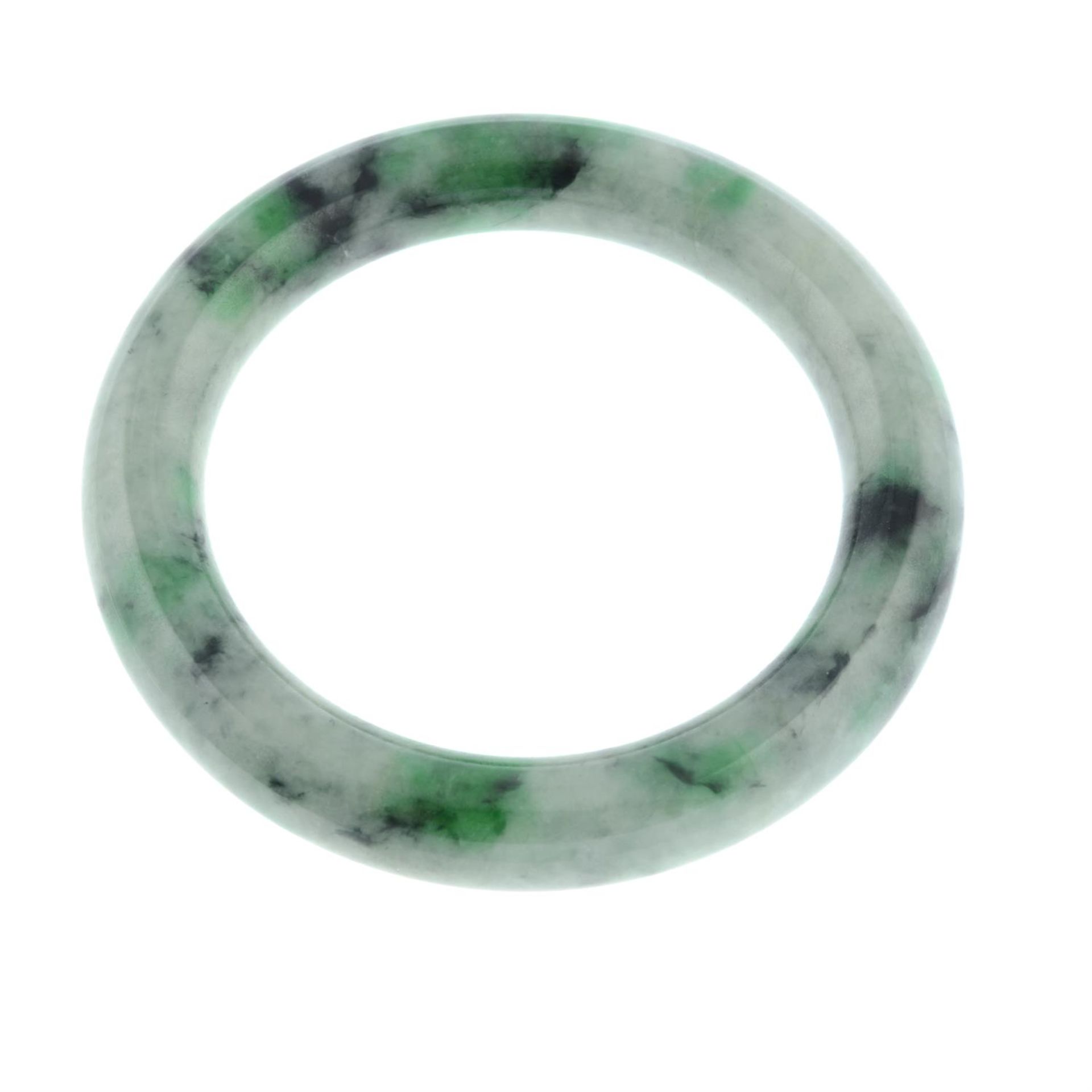 A jade bangle. - Image 2 of 2