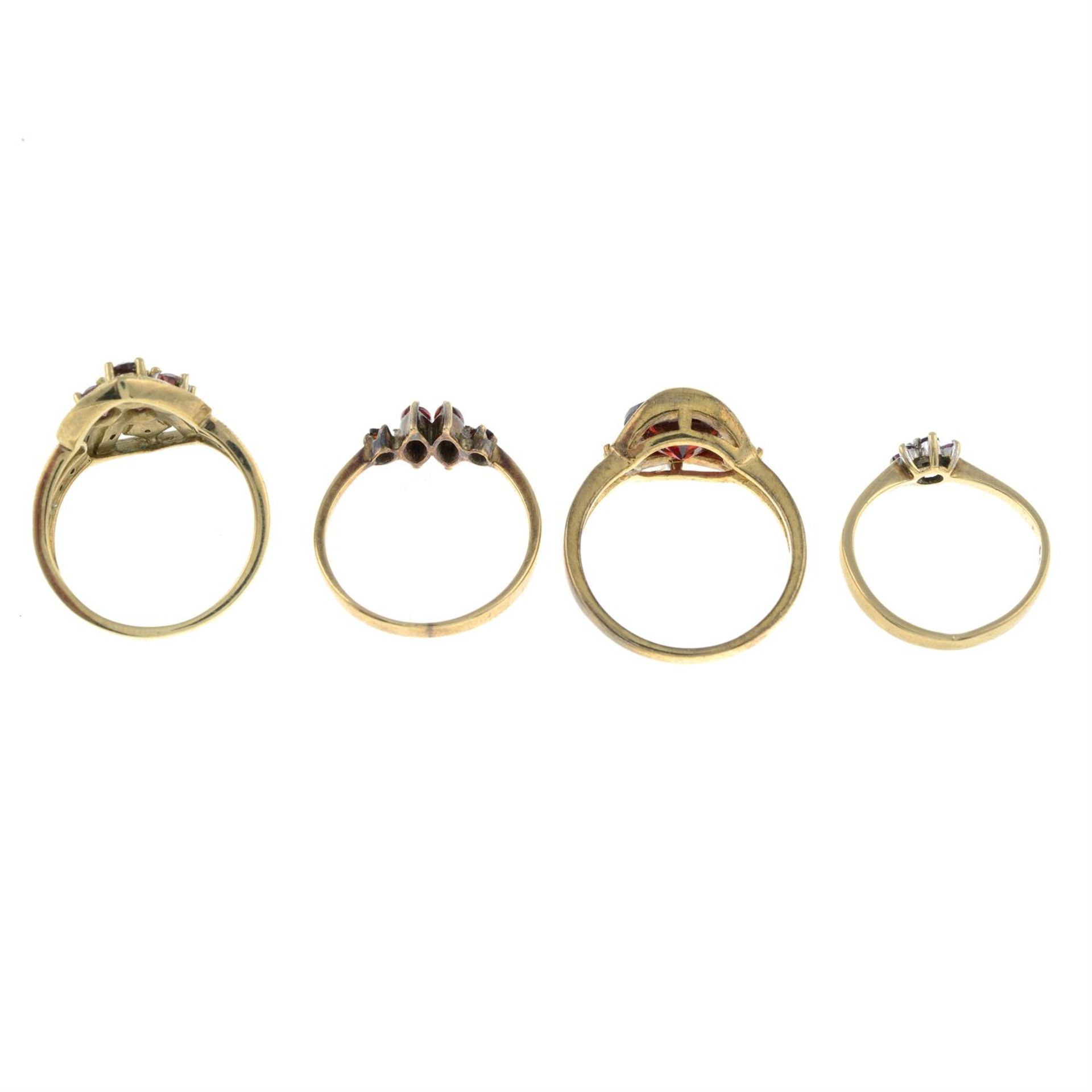 Four gem-set rings. - Image 2 of 2