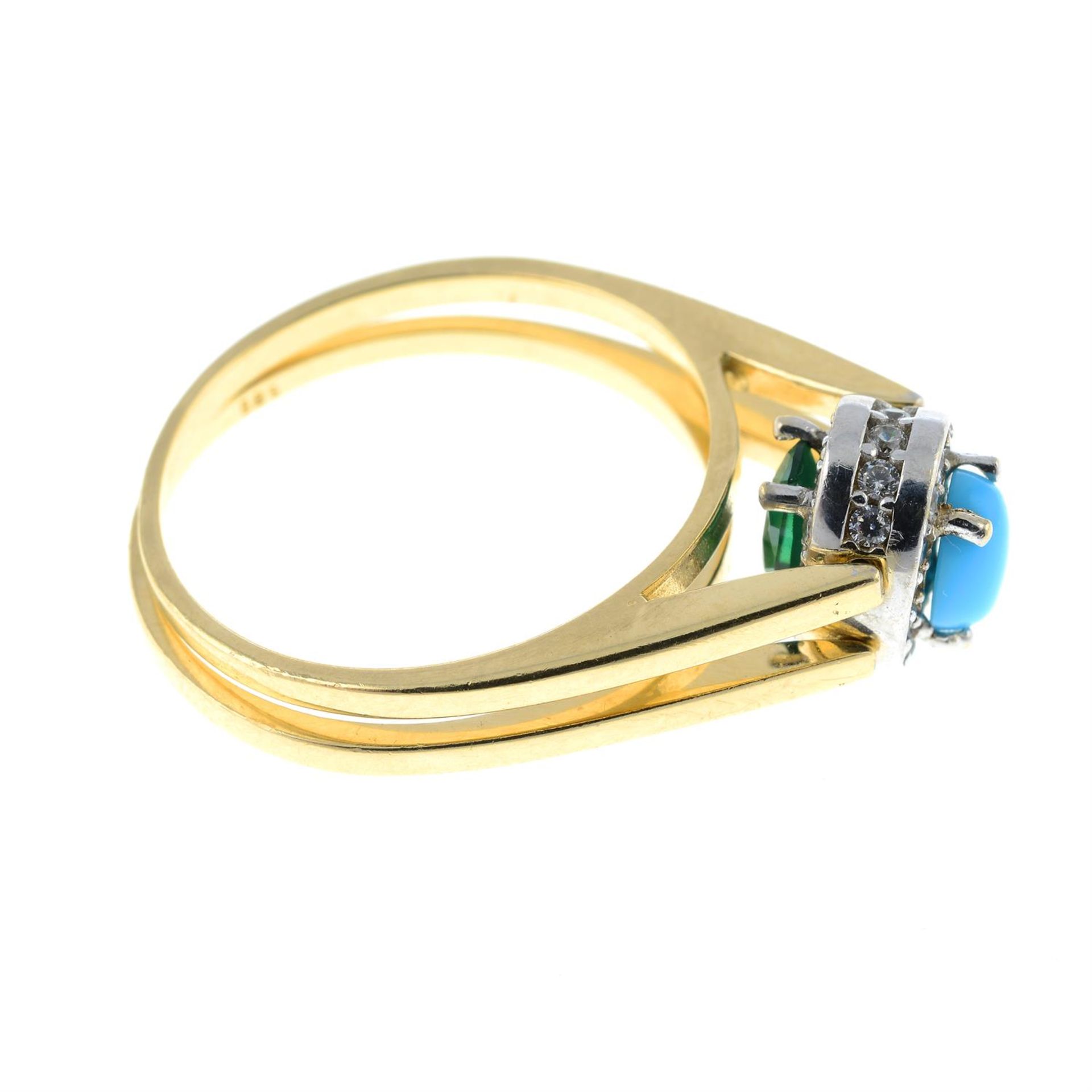 A gem-set reversible flip ring. - Image 2 of 3