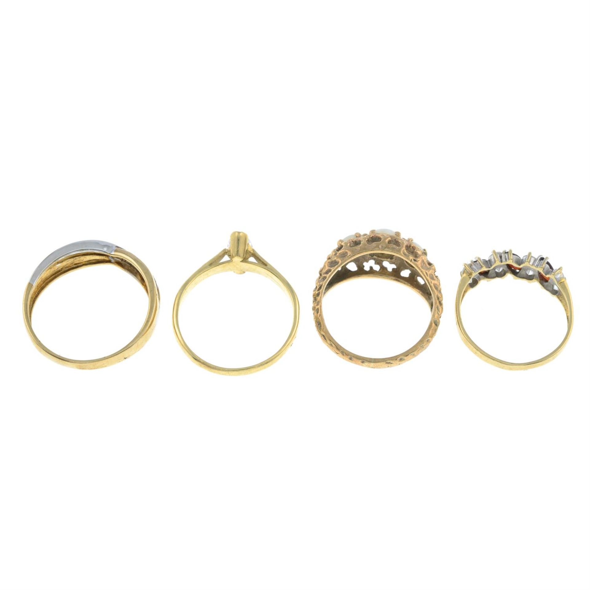 Four gem-set rings. - Image 2 of 2