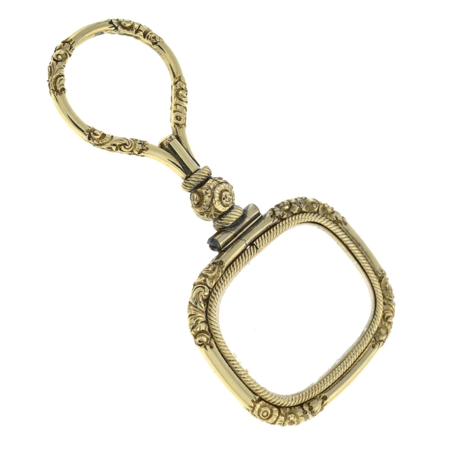 A late 19th century gold magnifying glass. - Bild 2 aus 2