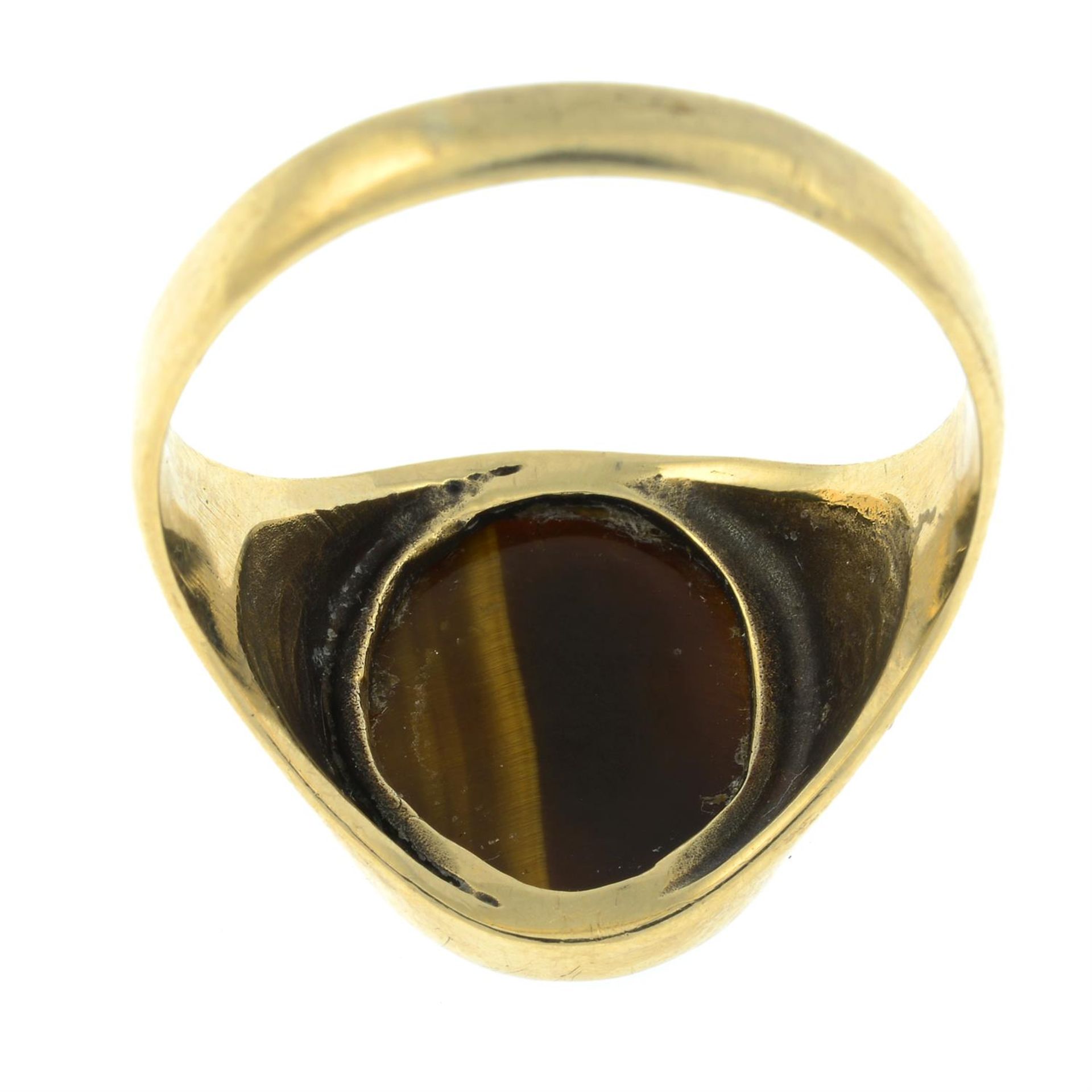 A 9ct gold tiger's-eye signet ring. - Image 2 of 2