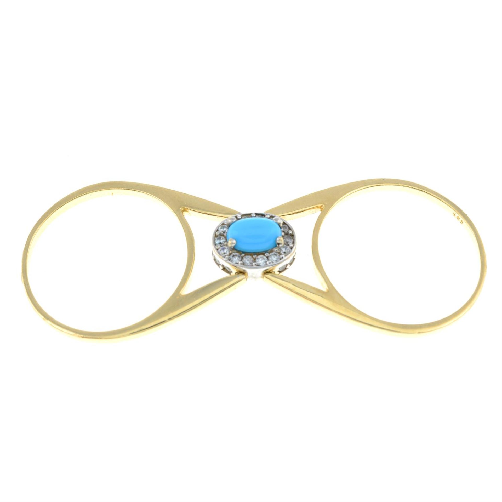 A gem-set reversible flip ring. - Image 3 of 3