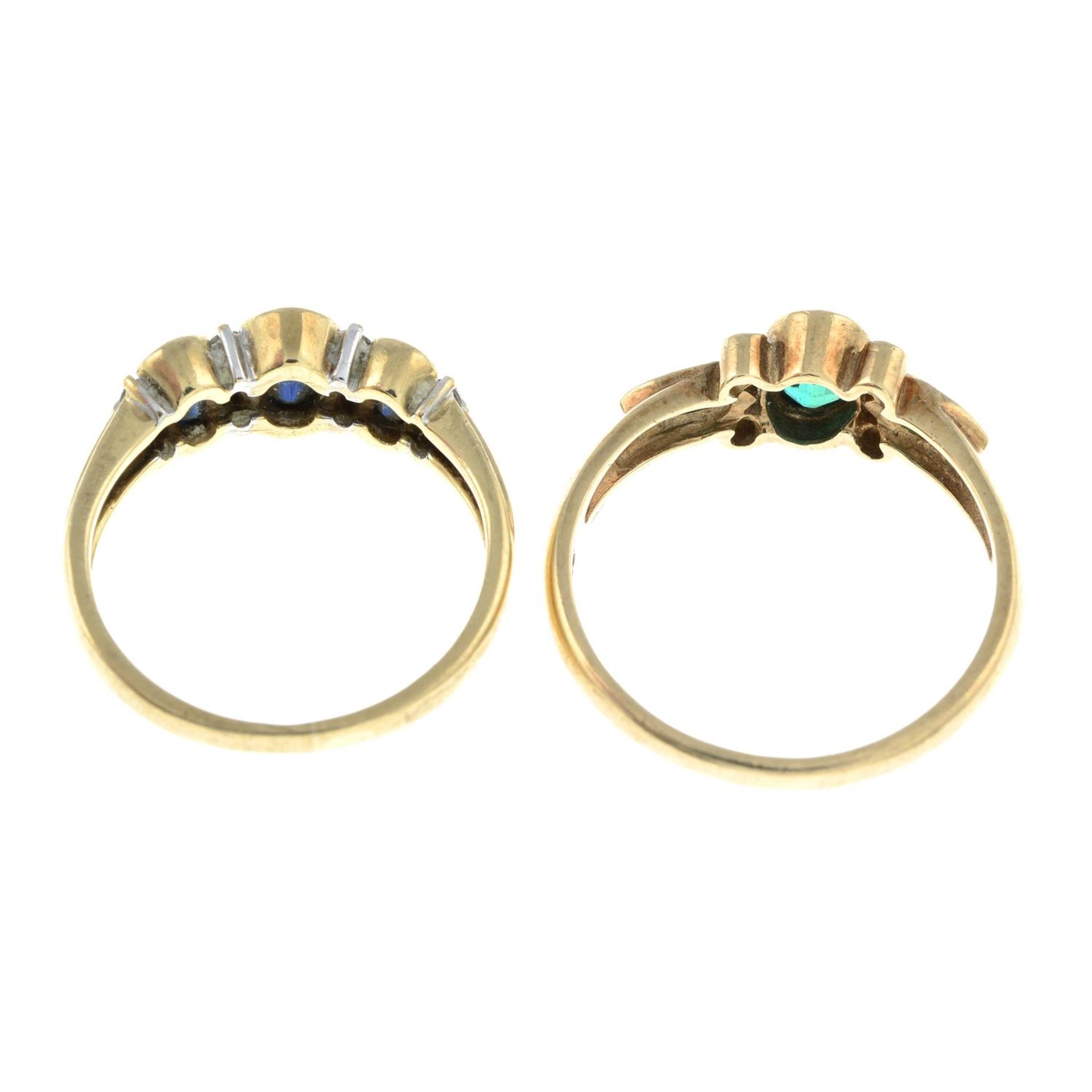 Two 9ct gold gem-set rings. - Bild 2 aus 2