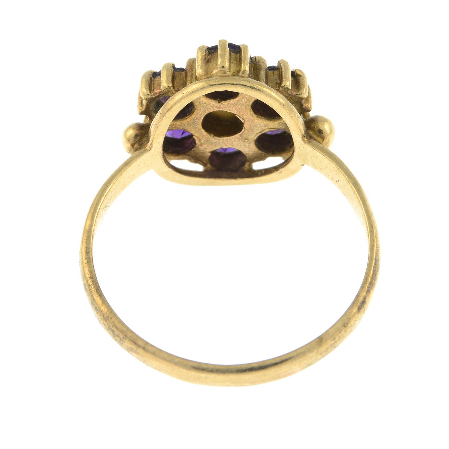 A 9ct gold amethyst and seed pearl dress ring. - Image 2 of 2