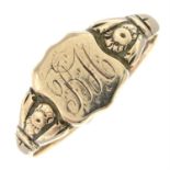 An early 20th century 9ct gold signet ring, with engraved monogram.