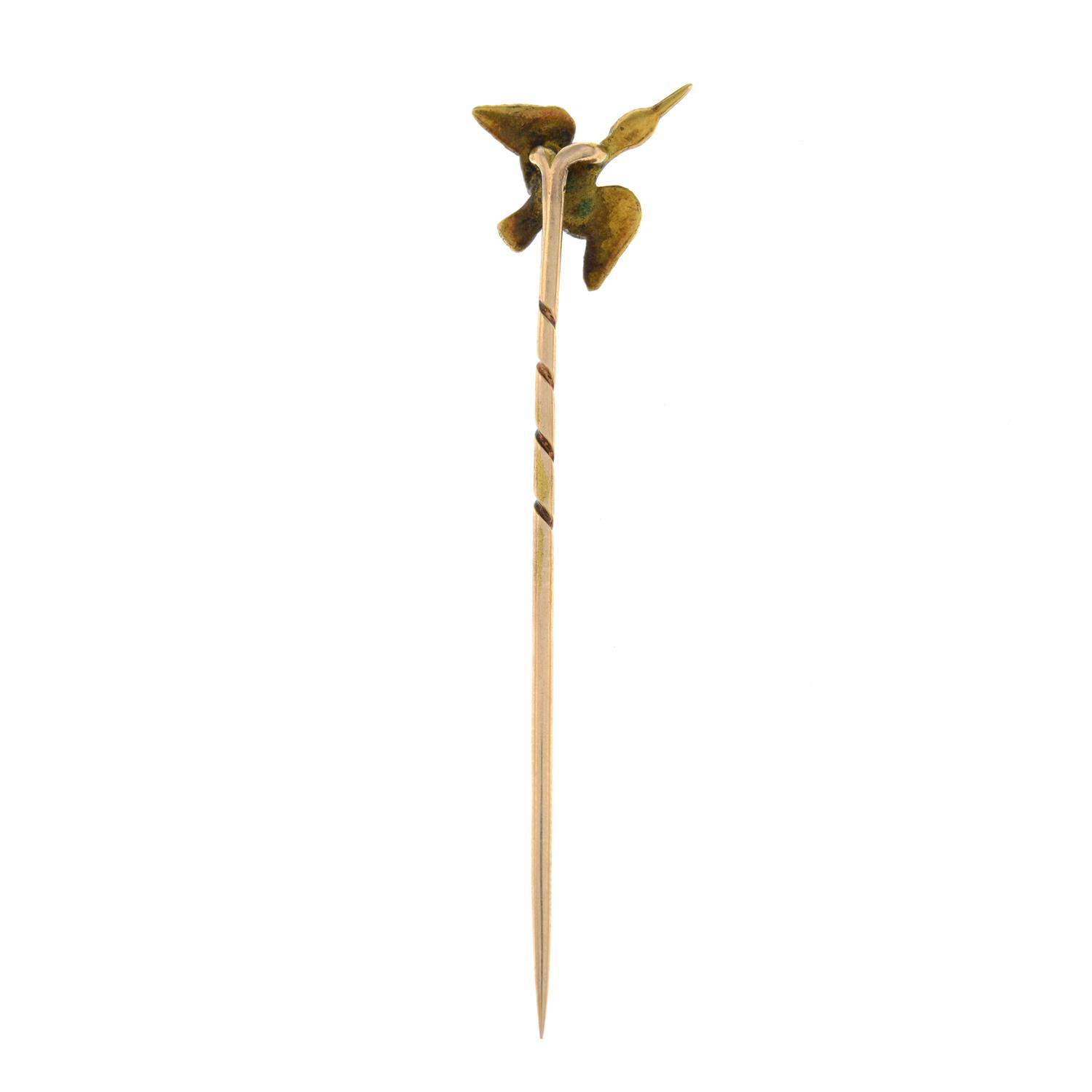 A late Victorian gold bird stickpin. - Image 2 of 3