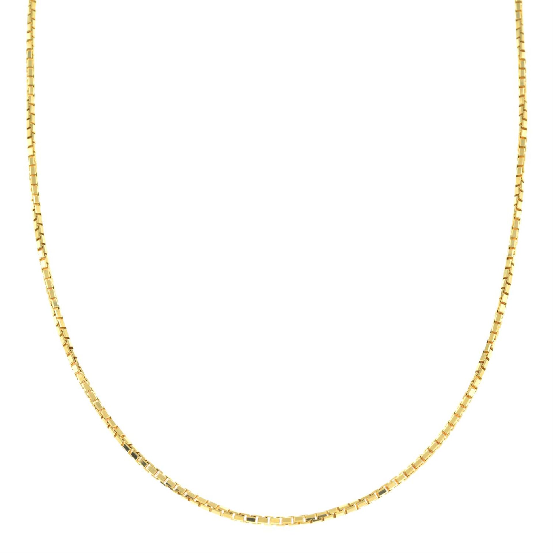 A box-link necklace.