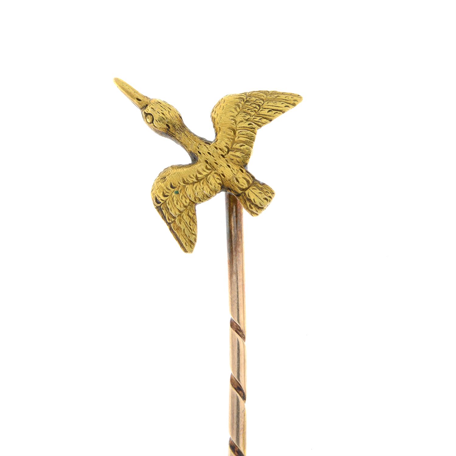 A late Victorian gold bird stickpin. - Image 3 of 3
