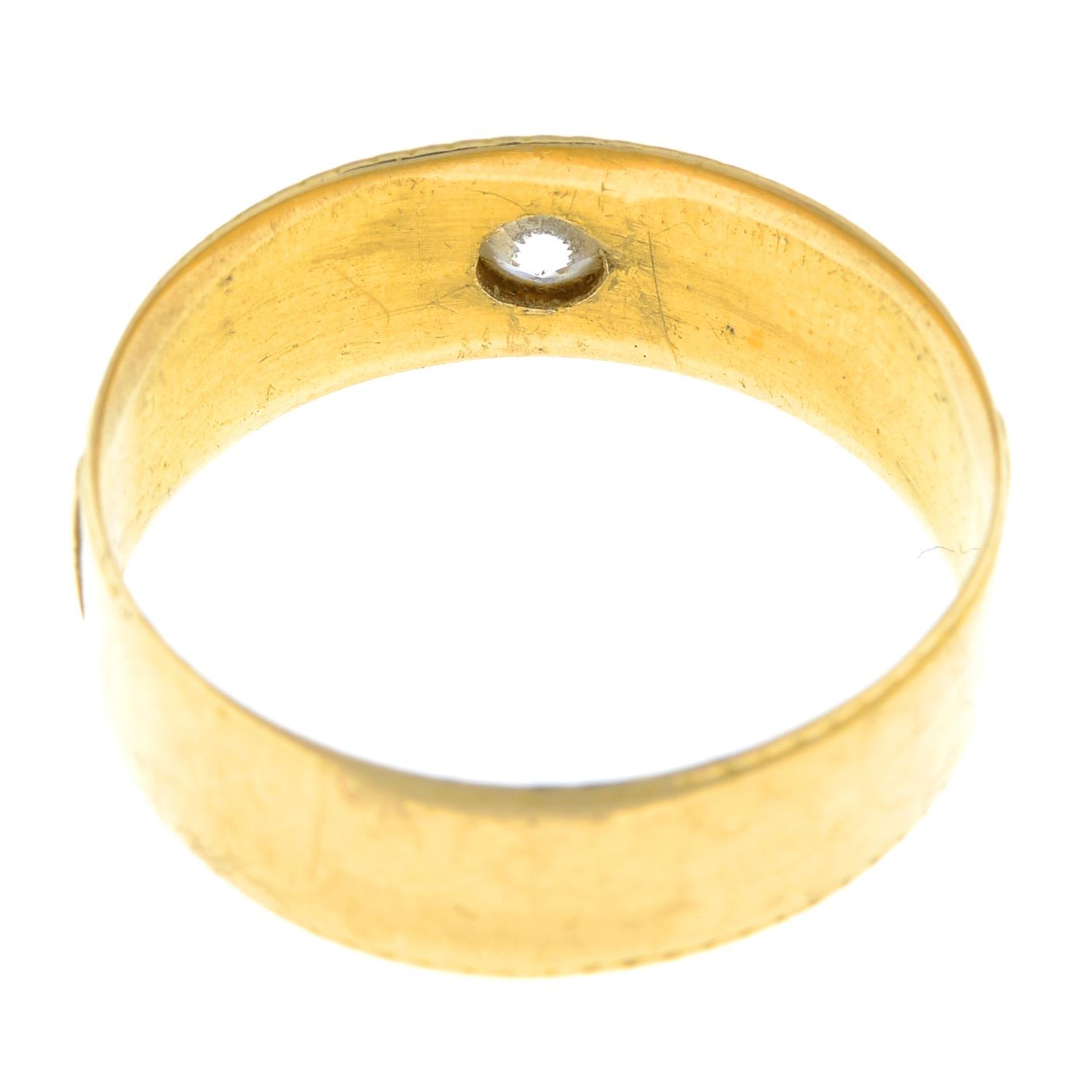 An 18ct gold colourless gem accent Mizpah band ring. - Image 2 of 2
