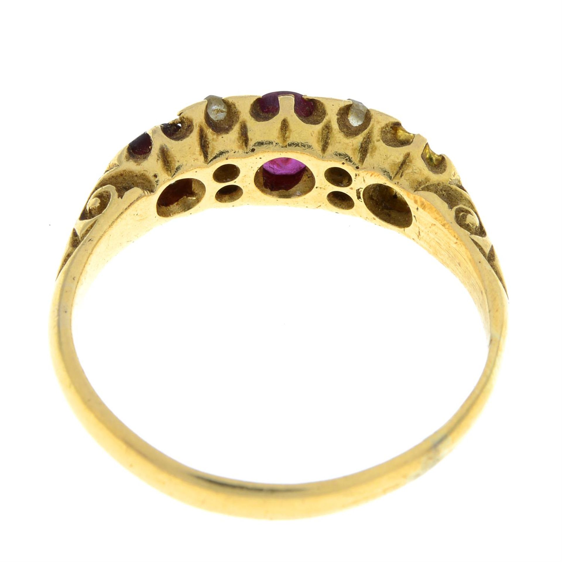 An early 20th century 18ct gold ruby and diamond dress ring. - Bild 2 aus 2