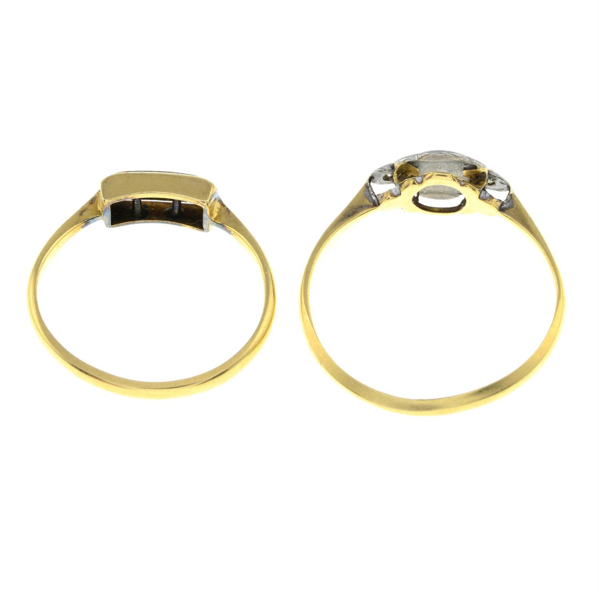 Two early 20th century 18ct gold and platinum diamond rings. - Bild 2 aus 2