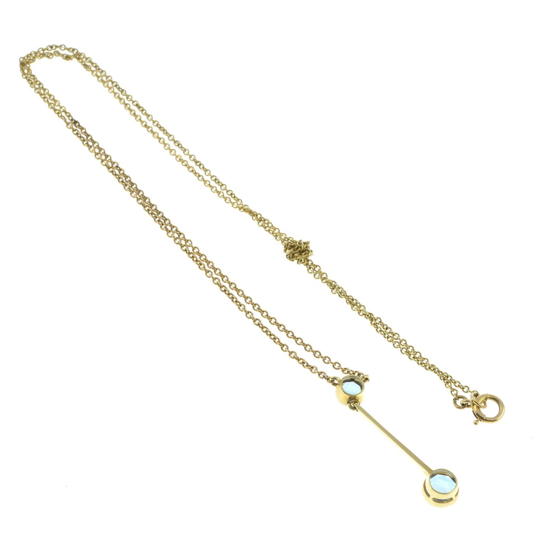A aquamarine drop pendant, with integral chain. - Bild 2 aus 2
