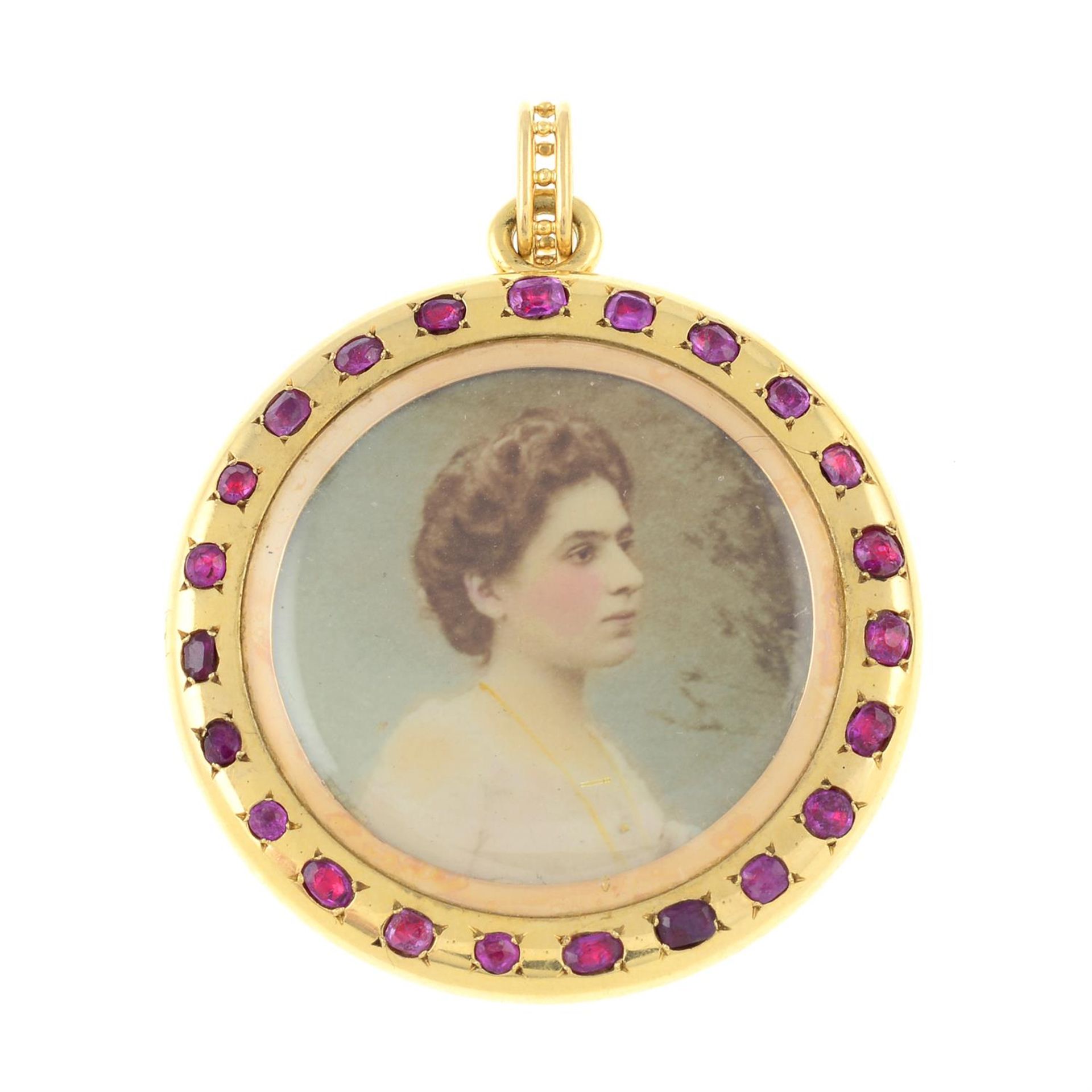 An early 20th century gold ruby and split pearl locket. - Image 2 of 2