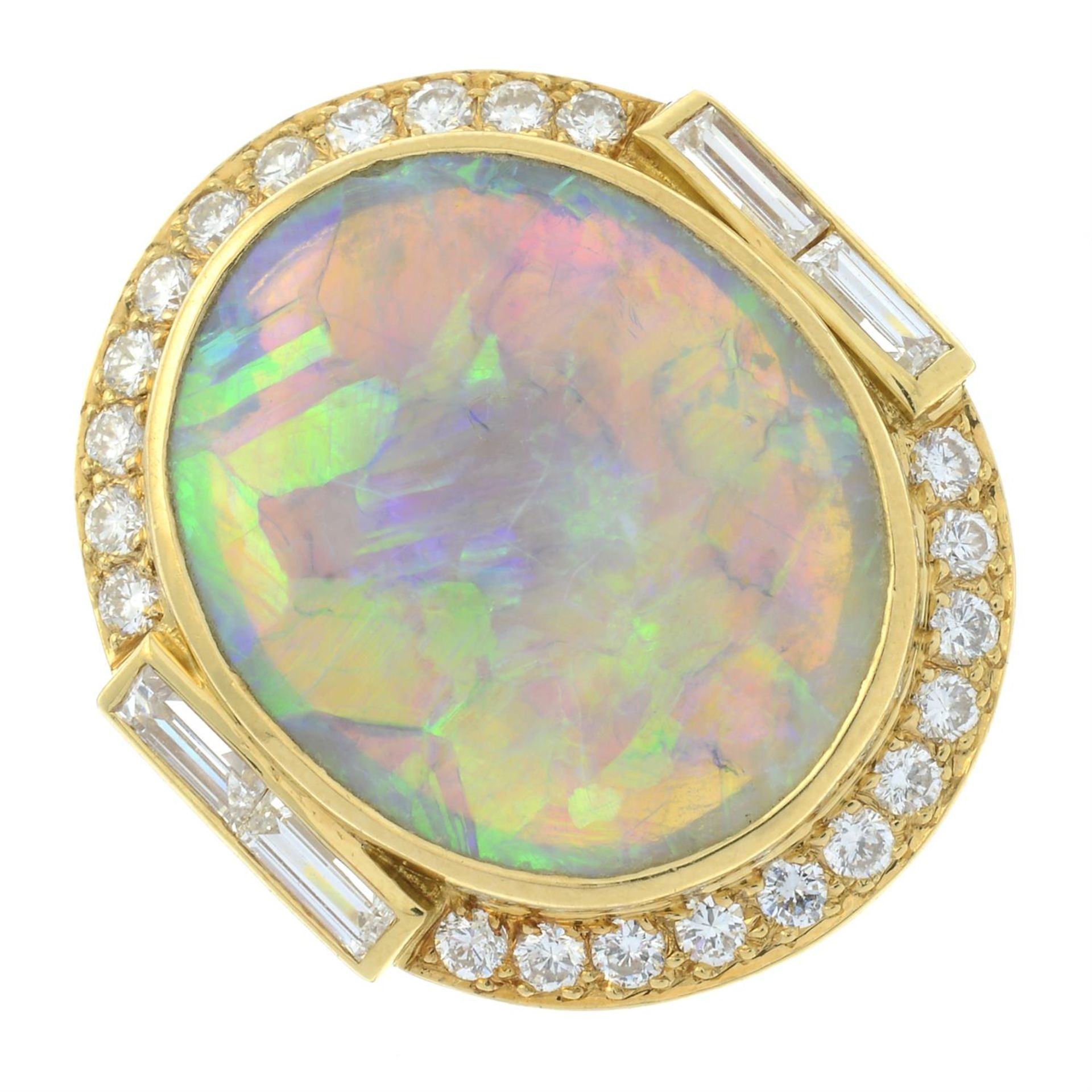 An opal dress ring, with baguette and brilliant-cut diamond surround. - Bild 2 aus 6