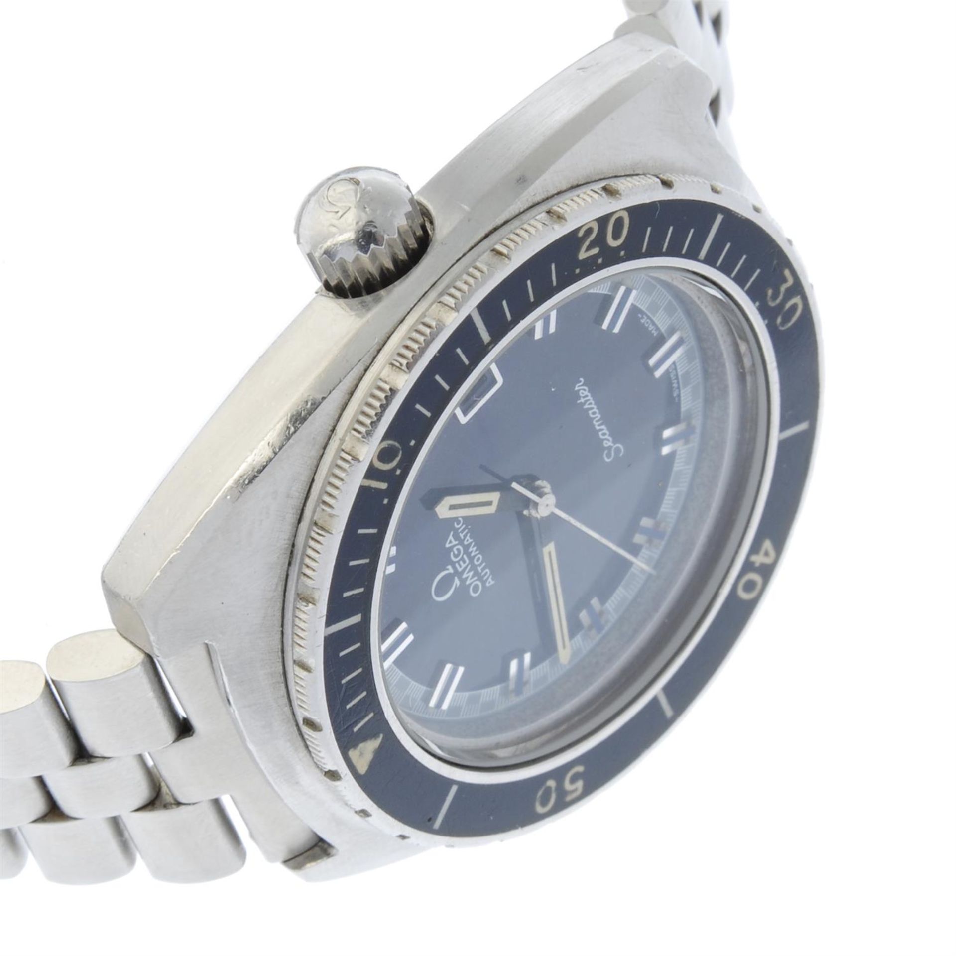 OMEGA - a stainless steel Seamaster bracelet watch, 38.5mm. - Bild 3 aus 6