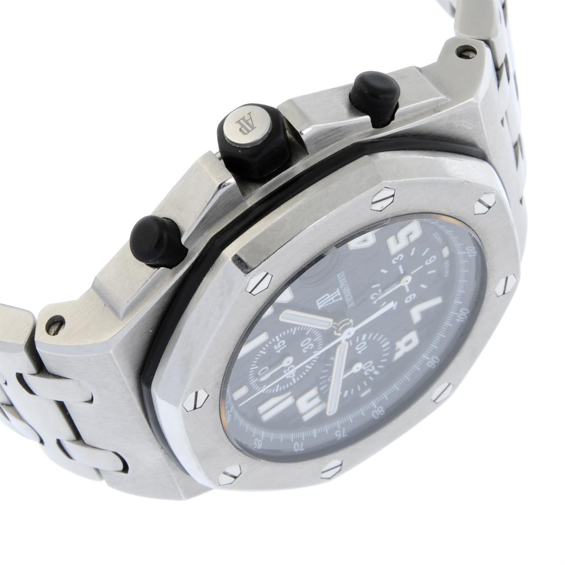 AUDEMARS PIGUET - stainless steel Royal Oak Offshore bracelet watch, 45mm. - Bild 3 aus 7