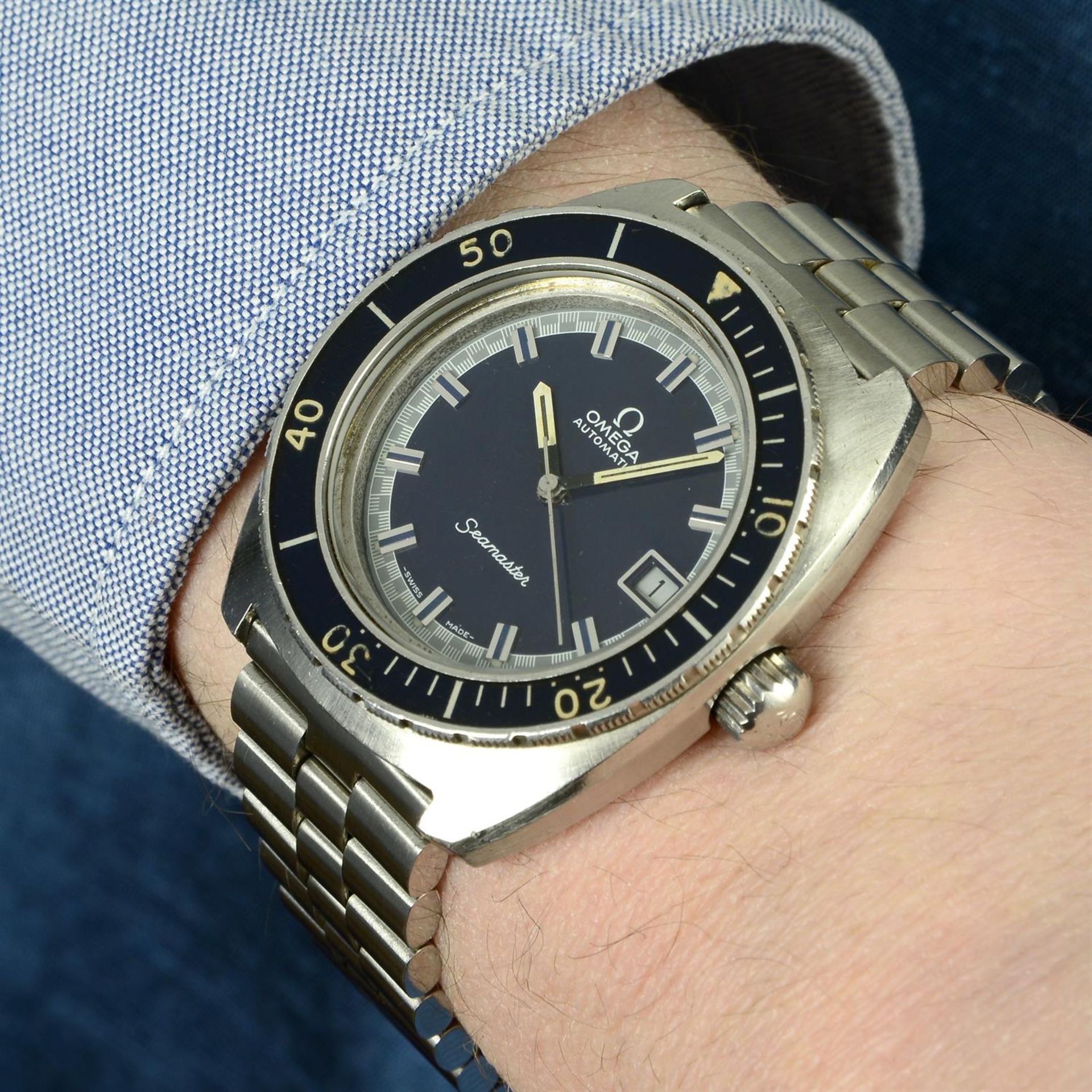 OMEGA - a stainless steel Seamaster bracelet watch, 38.5mm. - Bild 6 aus 6