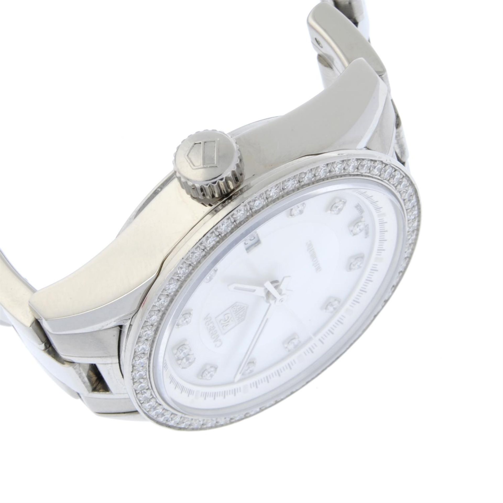 TAG HEUER - a stainless steel Carrera bracelet watch, 28mm. - Bild 3 aus 4