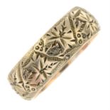 An Edwardian 9ct gold foliate band ring.