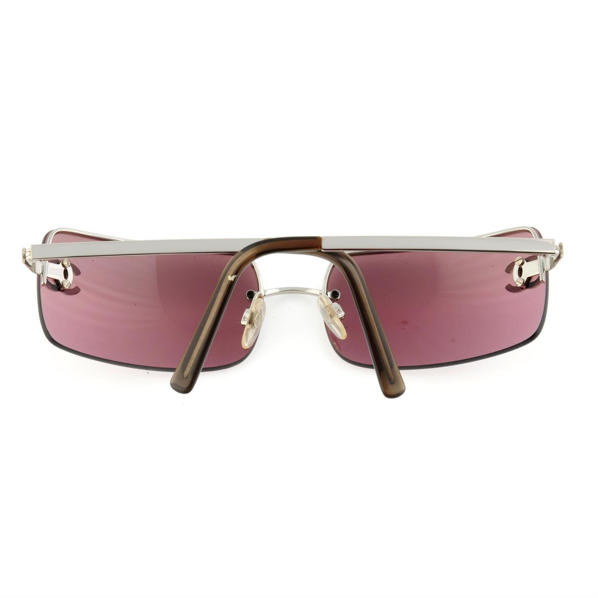 CHANEL - a pair of sunglasses. - Image 2 of 2