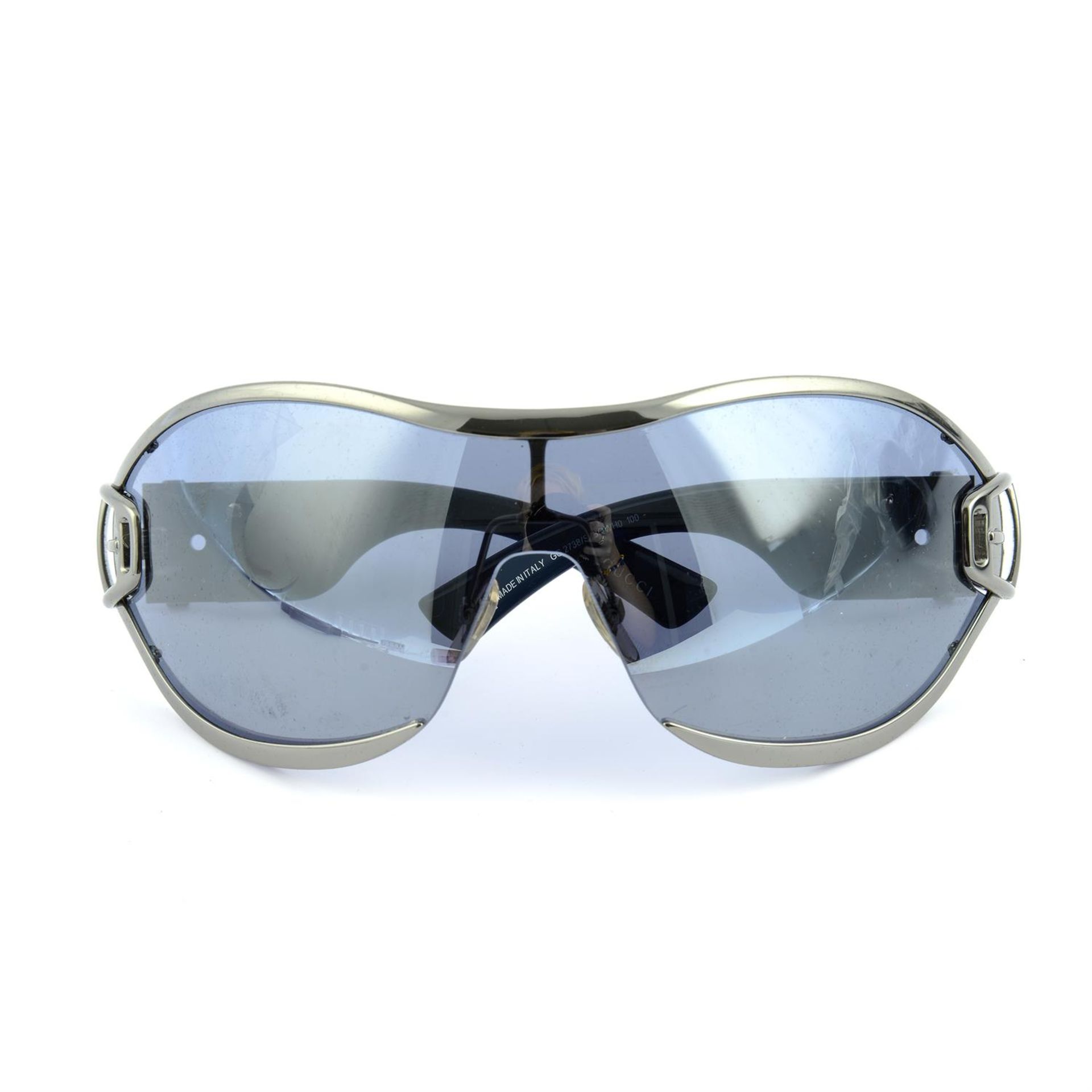 GUCCI - a pair of sunglasses.
