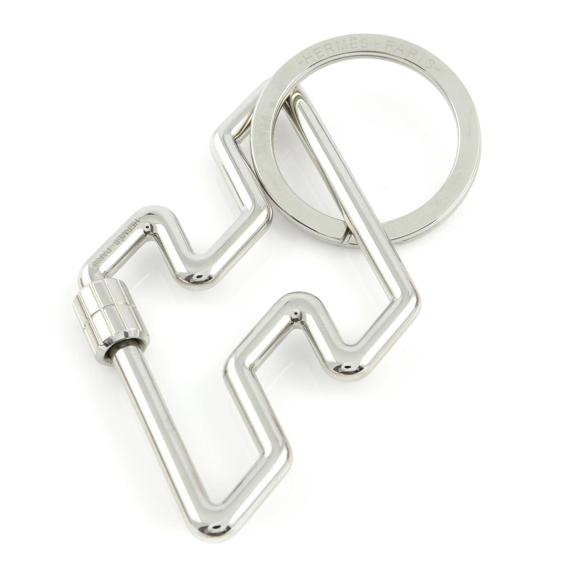 HERMÈS - a H too speed key ring.