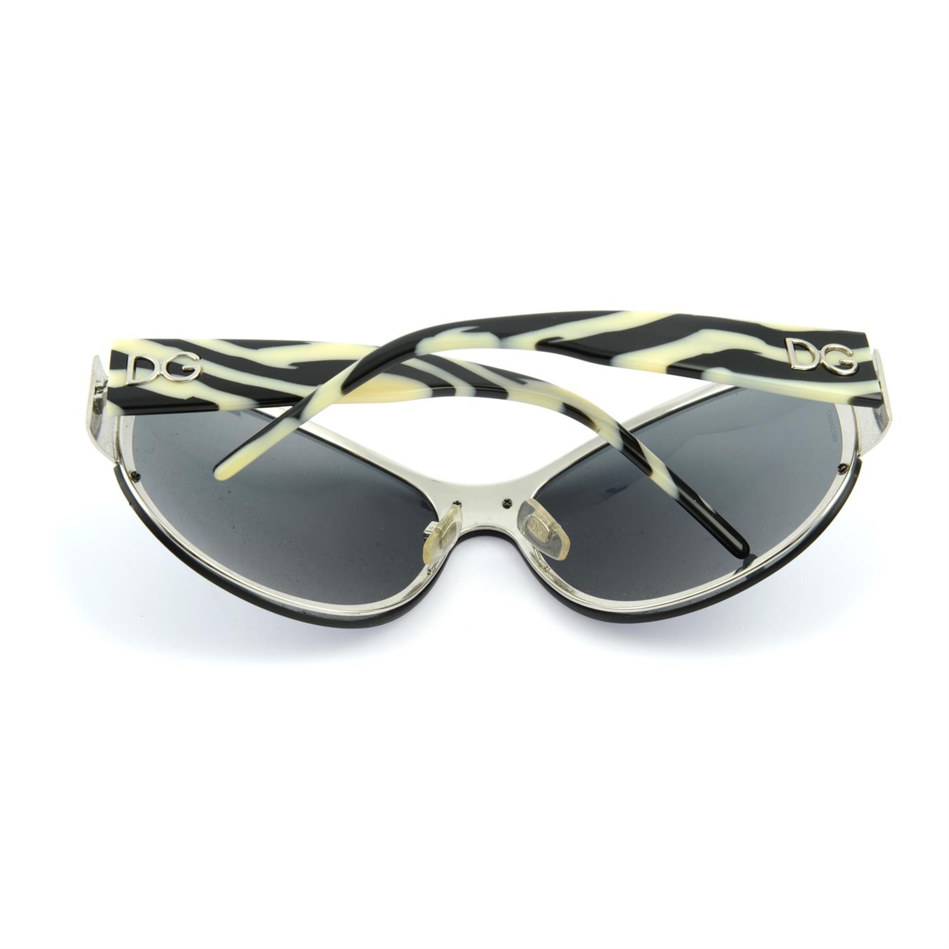 DOLCE & GABBANA - a pair of sunglasses. - Image 2 of 3