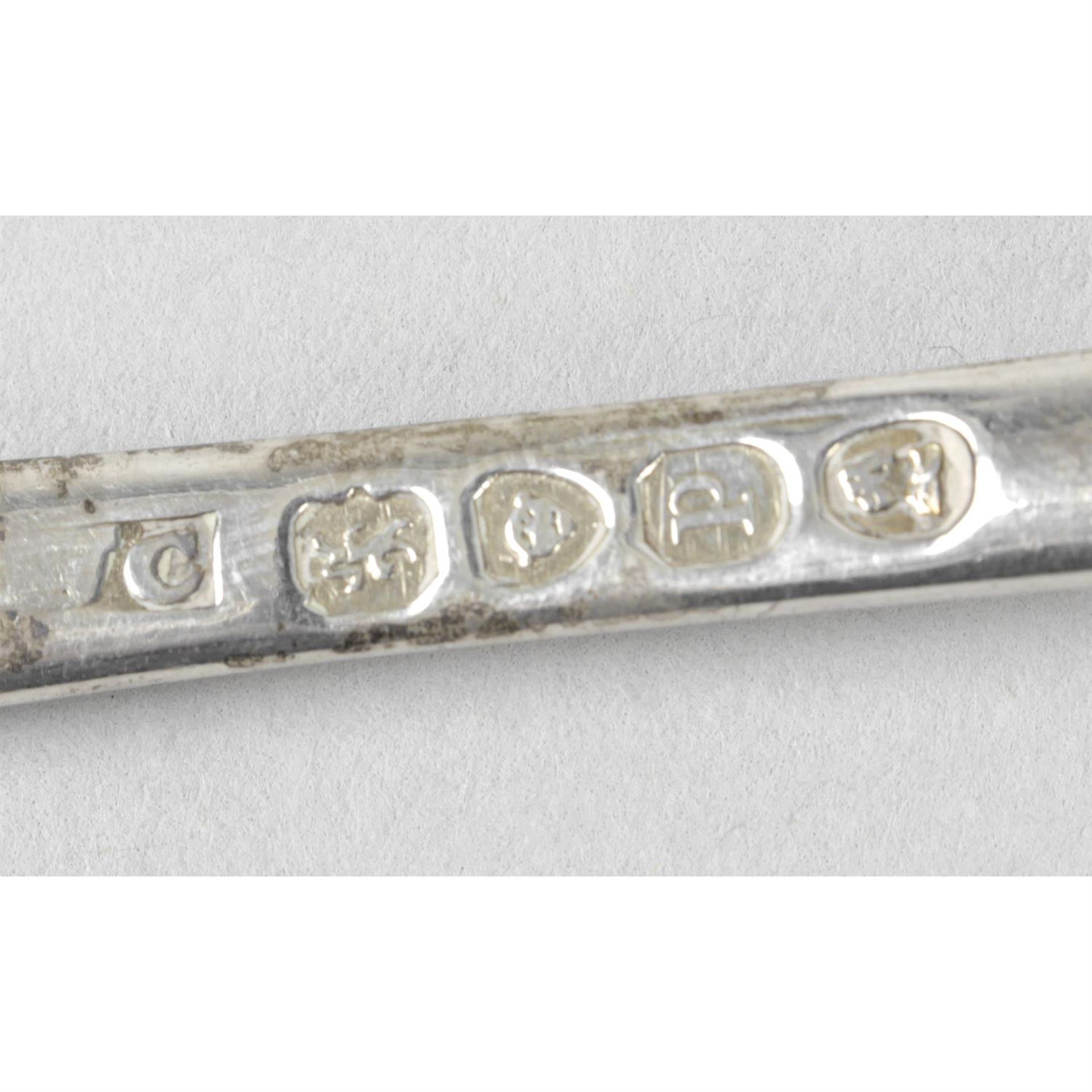 A William IV silver sifter spoon; together with four Victorian silver examples. (5). - Image 3 of 4
