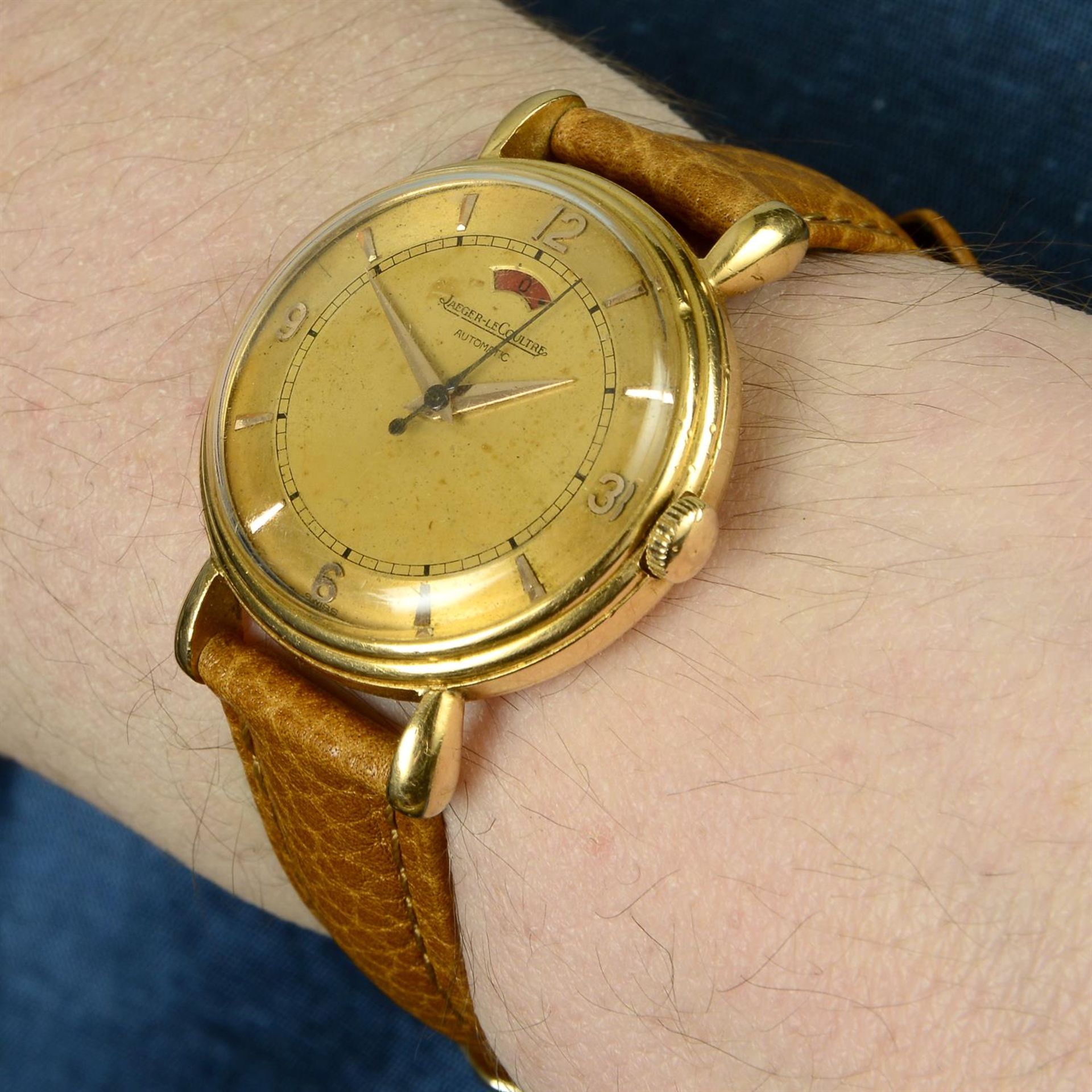 JAEGER-LECOULTRE - a yellow metal Powermatic wrist watch, 33mm. - Image 5 of 5
