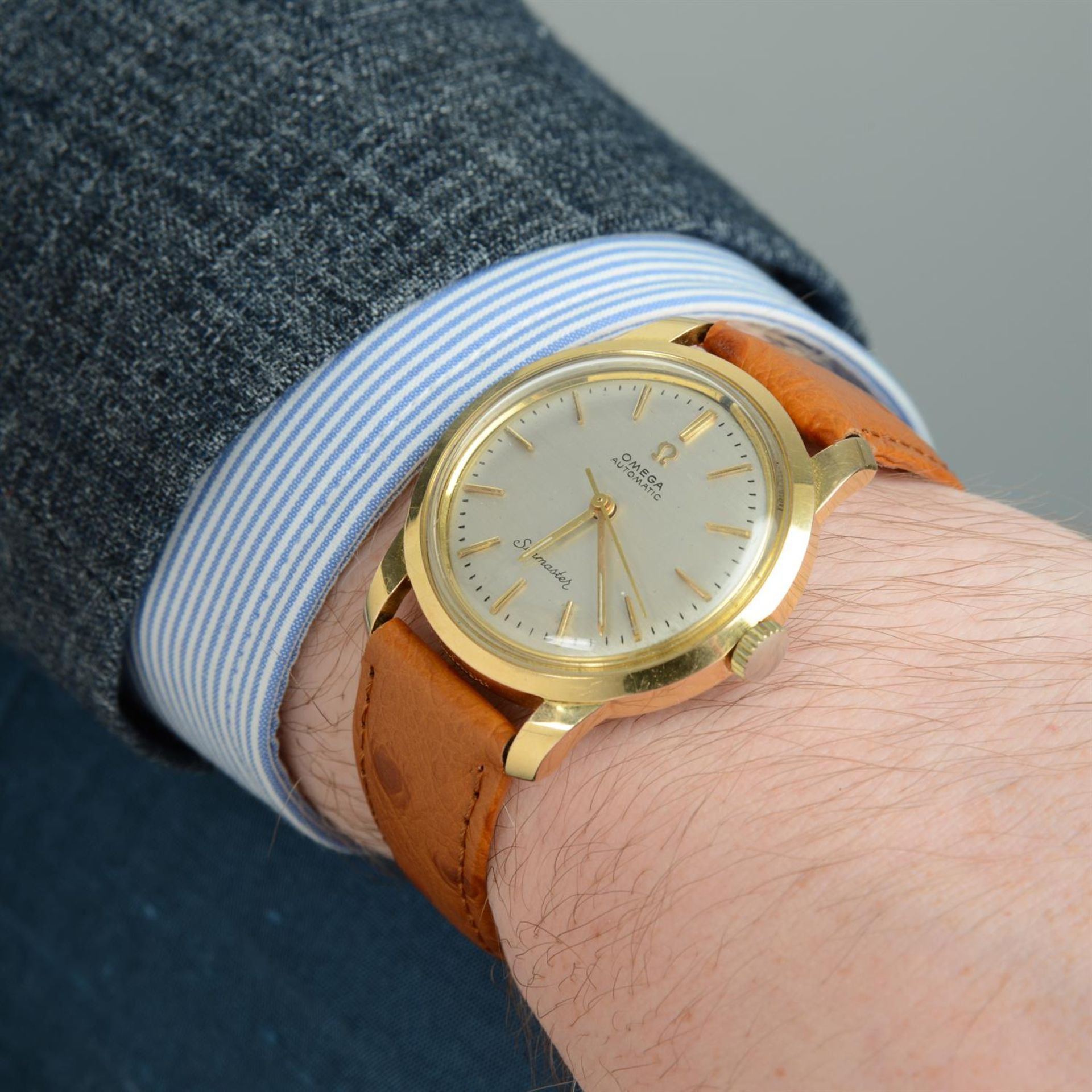 OMEGA - a gold plated Seamaster wrist watch, 35mm. - Image 5 of 5