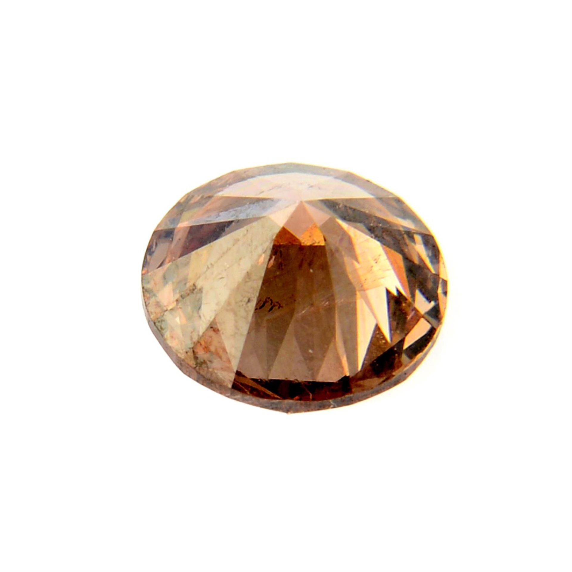 A brilliant cut 'brown' diamond, weighing 1ct. Estimated to be 'brown' colour and SI2 clarity. - Image 2 of 2