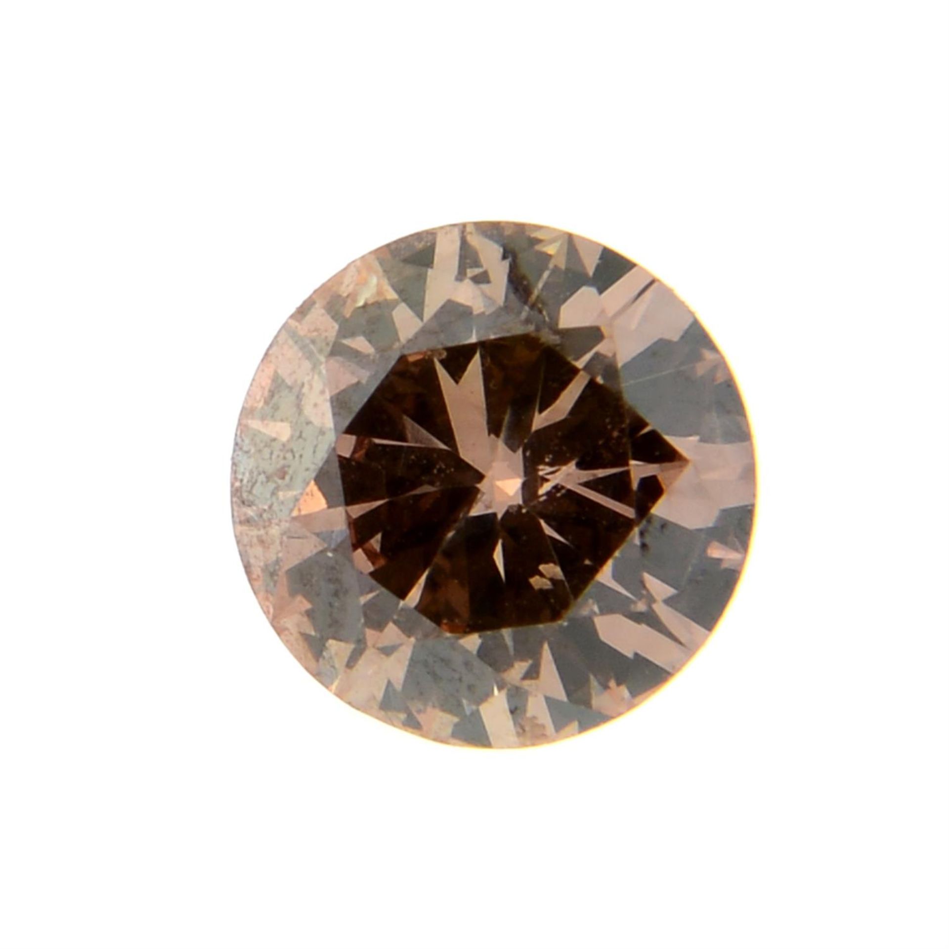 A brilliant cut 'brown' diamond, weighing 1ct. Estimated to be 'brown' colour and SI2 clarity.