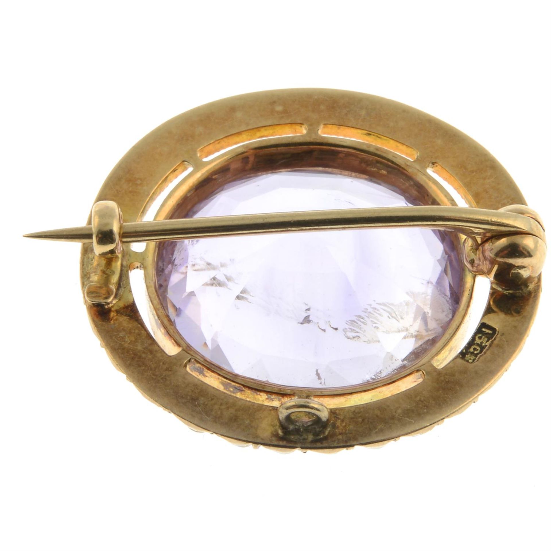An early 20th century 15ct gold amethyst and split pearl brooch. - Image 3 of 4