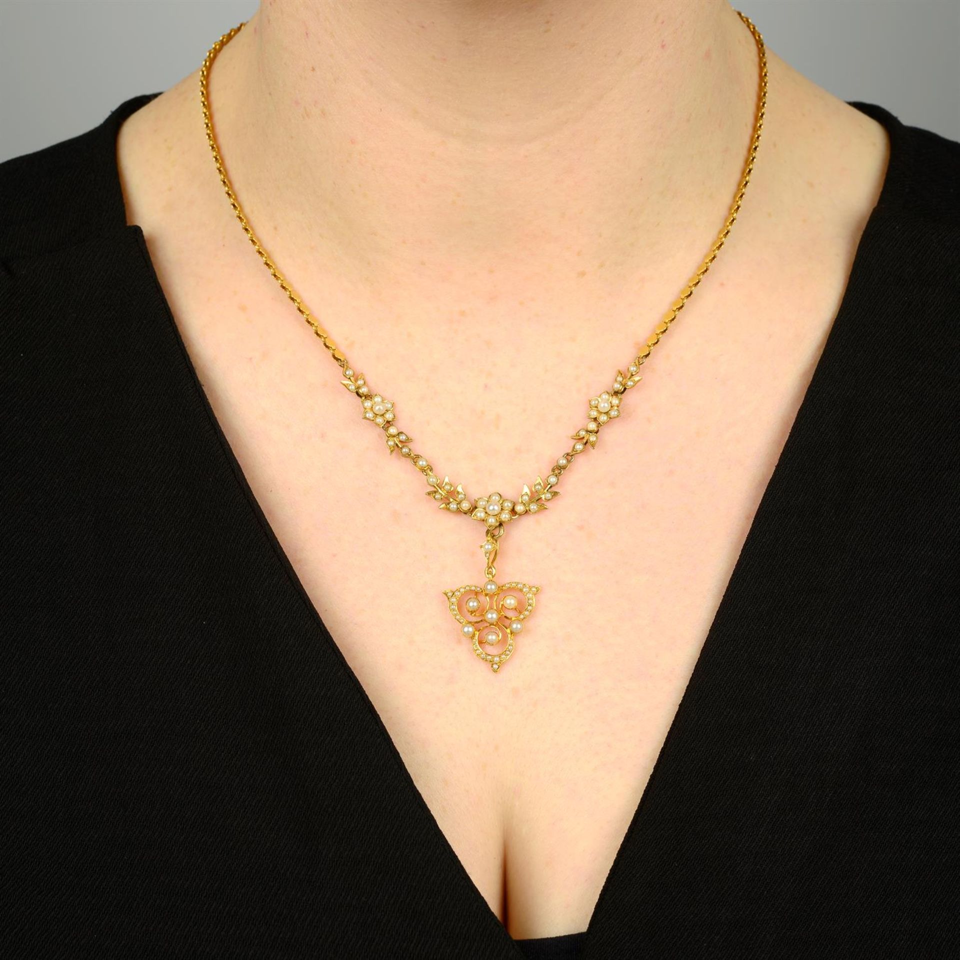 A composite early 20th century gold split pearl necklace, with detachable pendant. - Image 5 of 5