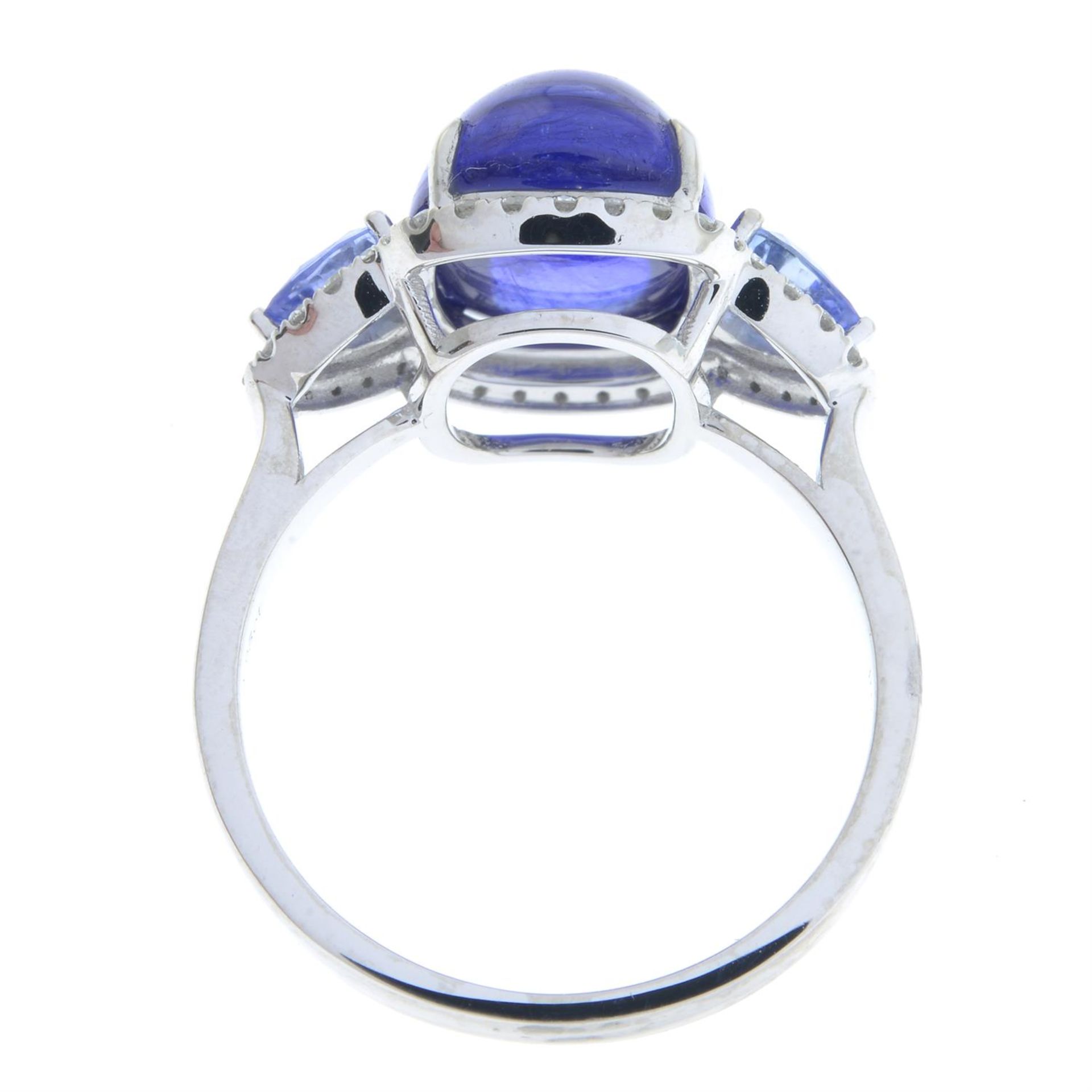 A glass-filled sapphire cabochon, heart-shape sapphire and brilliant-cut diamond dress ring. - Image 3 of 5