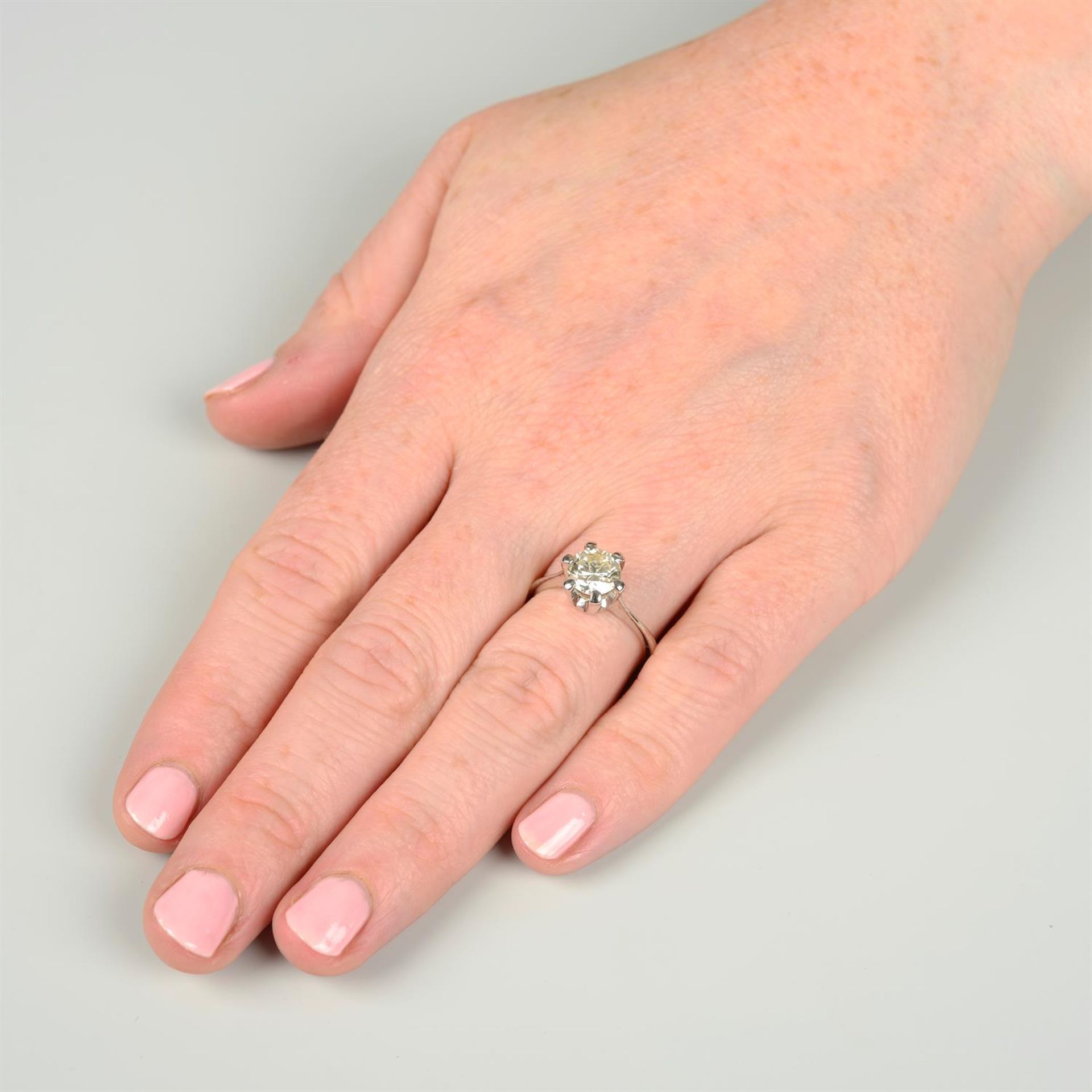 A brilliant-cut diamond single-stone ring. - Image 5 of 5